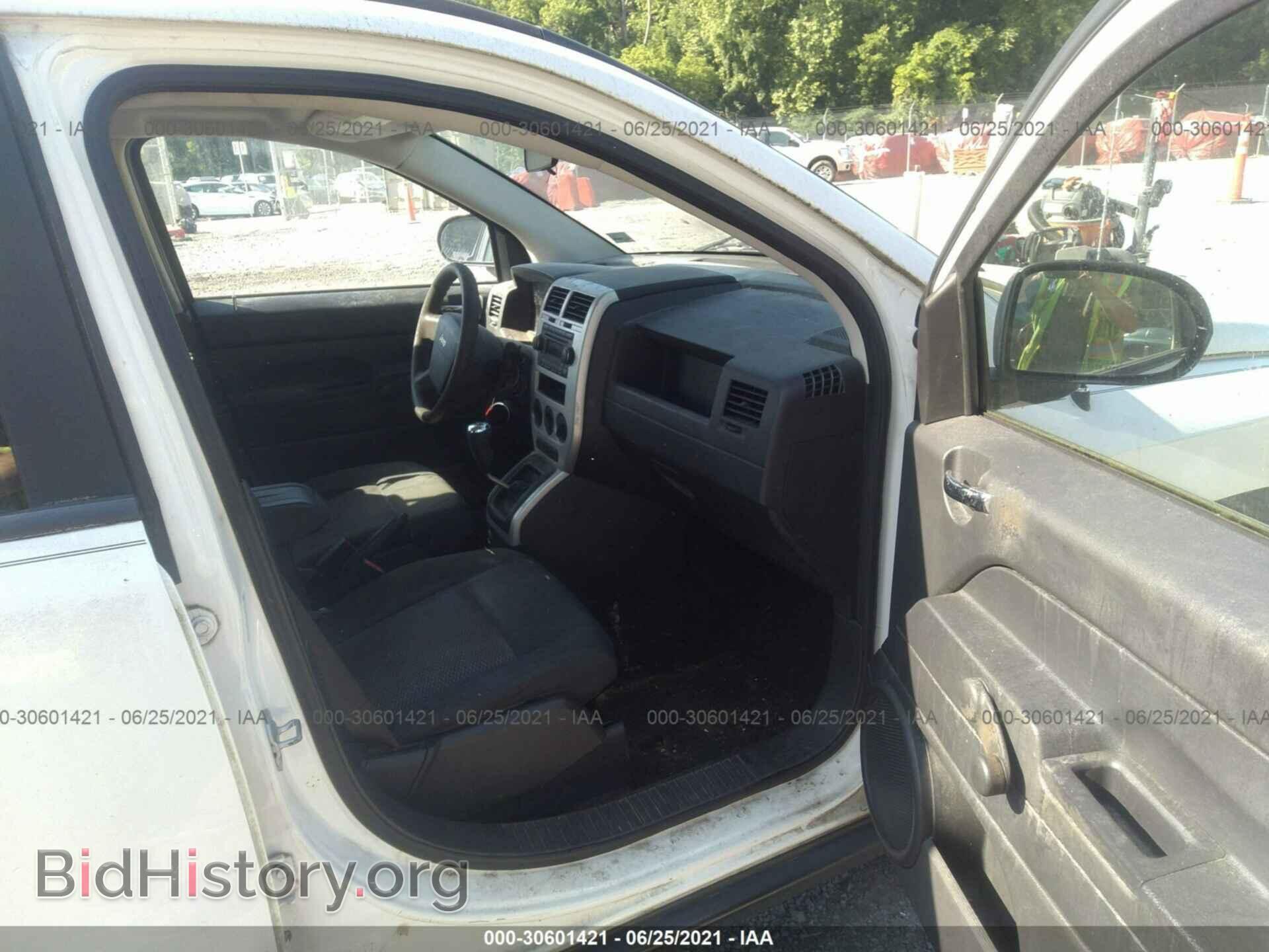 2008 JEEP COMPASS - VIN: 1J8FT47W38D570574 - Фото 5