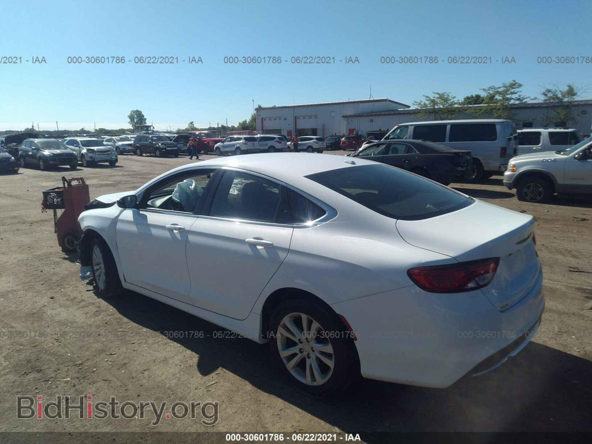 2015 CHRYSLER 200 - VIN: 1C3CCCAB5FN658712 - Photo 3