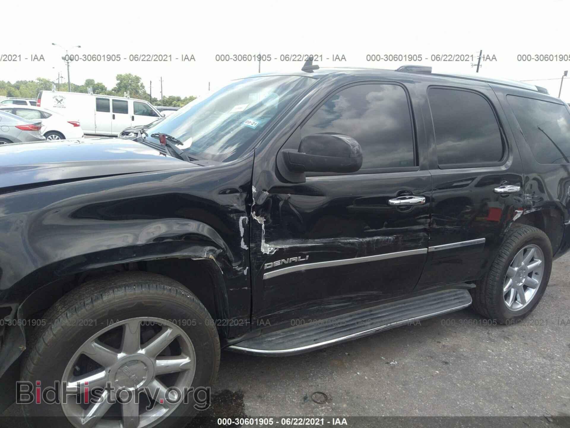 2011 GMC YUKON - VIN: 1GKS2EEF6BR315403 - Photo 6