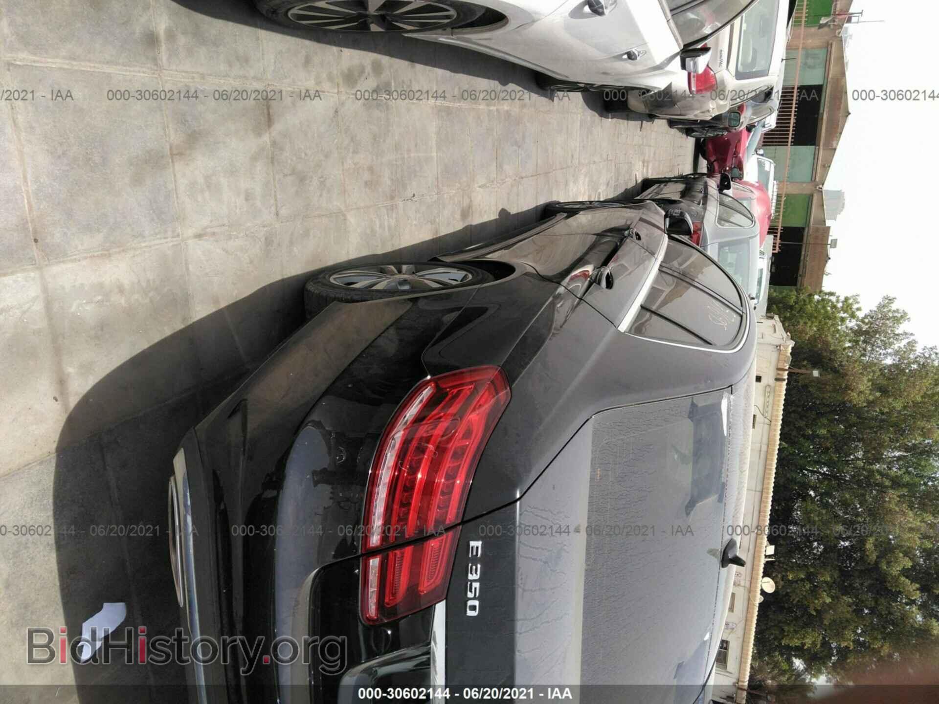 2016 MERCEDES-BENZ E-CLASS - VIN: WDDHF5KB300194024 - Фото 3