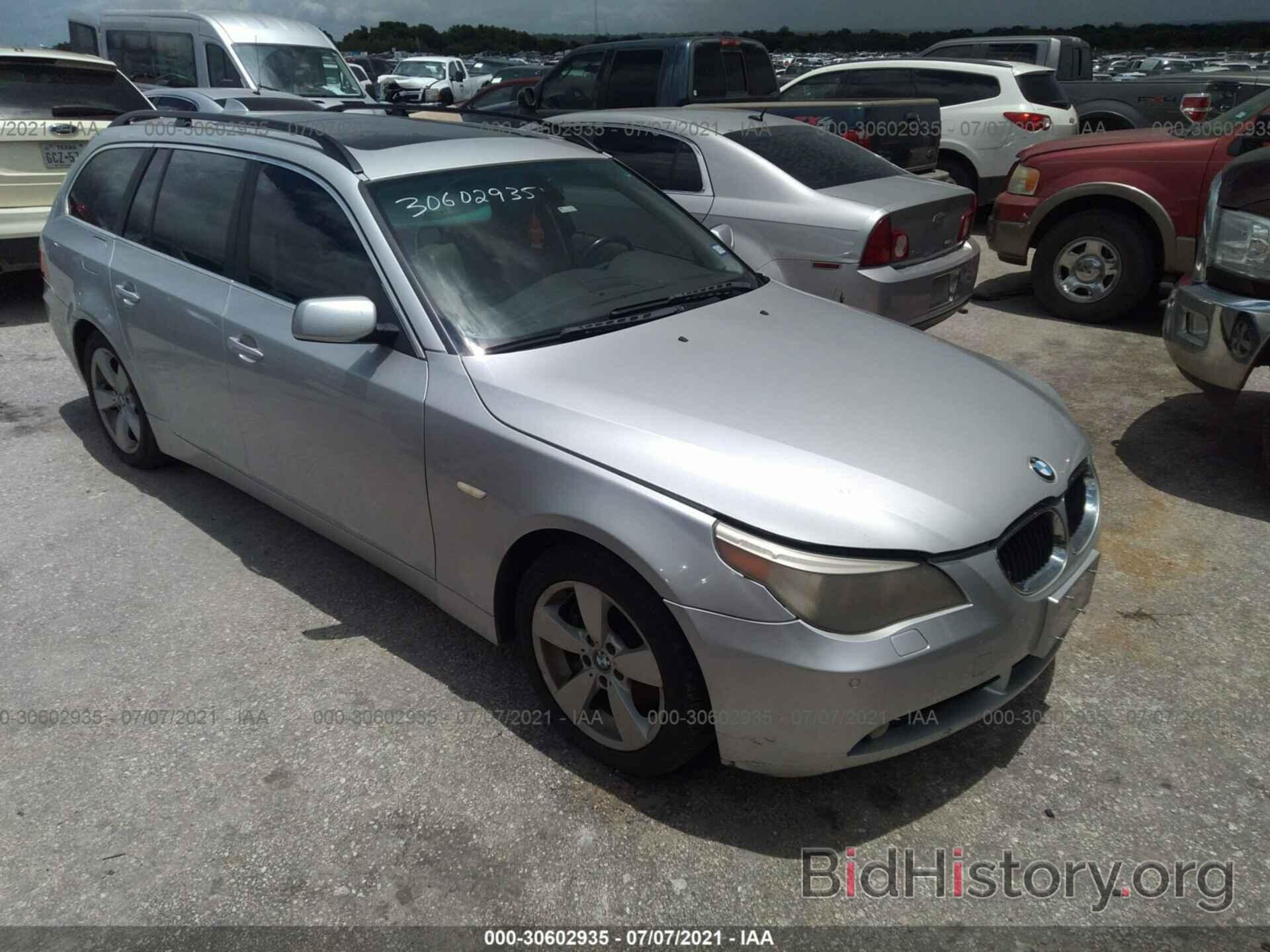 Photo WBANN735X6CN01571 - BMW 5 SERIES 2006