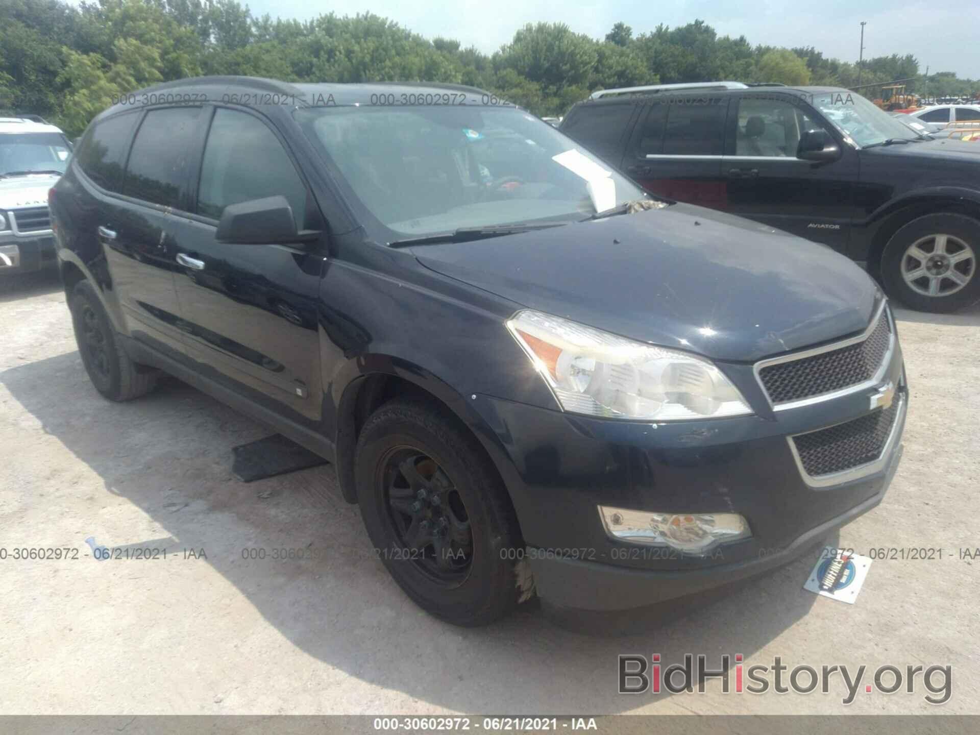 Photo 1GNLREED8AS122372 - CHEVROLET TRAVERSE 2010