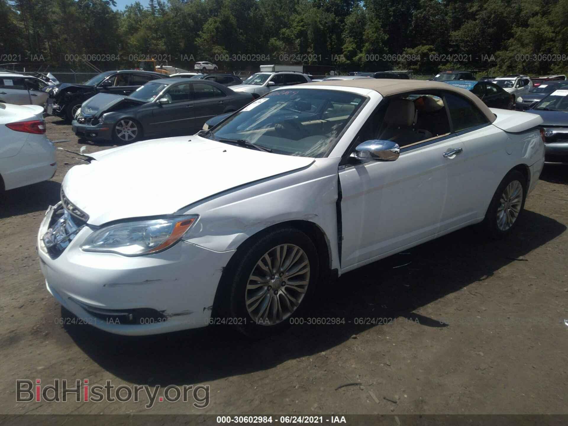 2012 CHRYSLER 200 - VIN: 1C3BCBFG2CN158836 - Фото 2