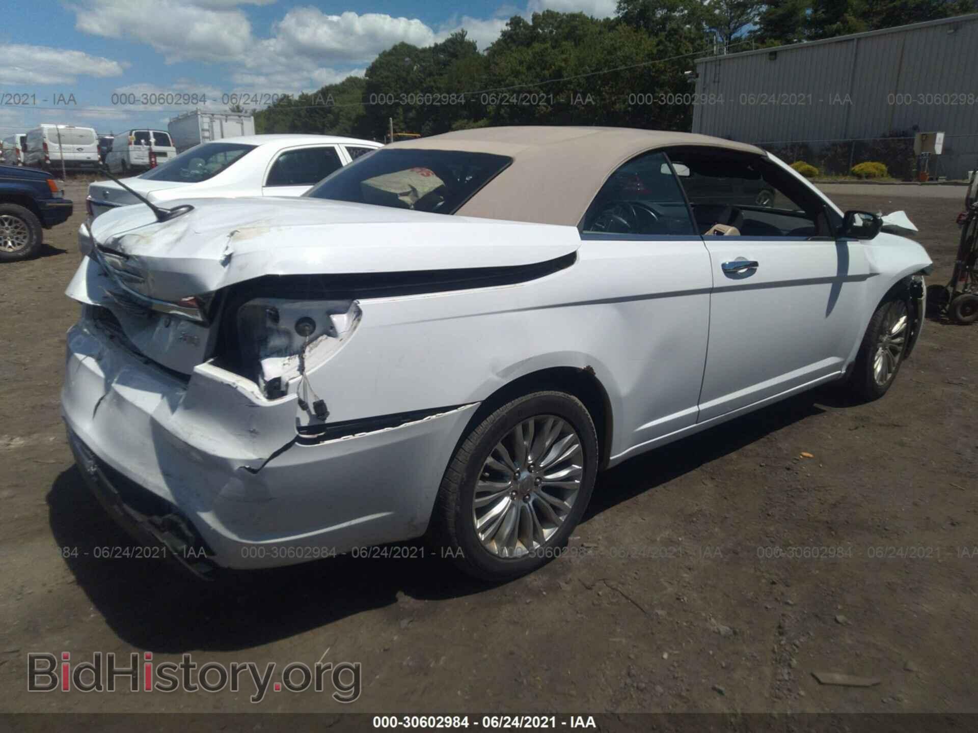 2012 CHRYSLER 200 - VIN: 1C3BCBFG2CN158836 - Фото 4