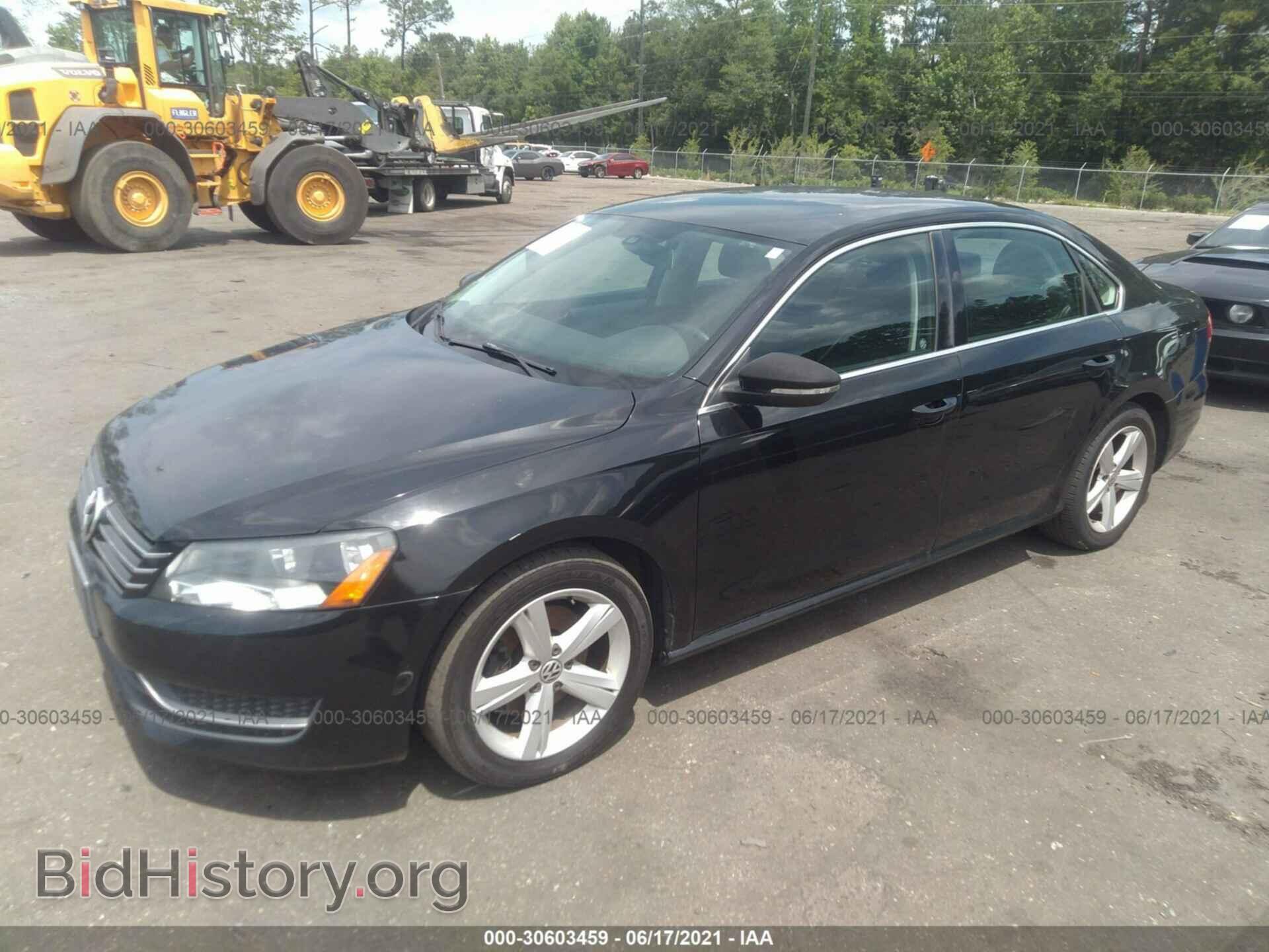 2012 VOLKSWAGEN PASSAT - VIN: 1VWBP7A34CC035470 - Фото 2