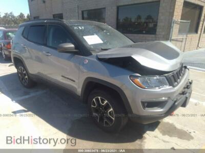 2020 Jeep COMPASS Trailhawk, серебристый — VIN 3C4NJDDB3LT177543, IAAI