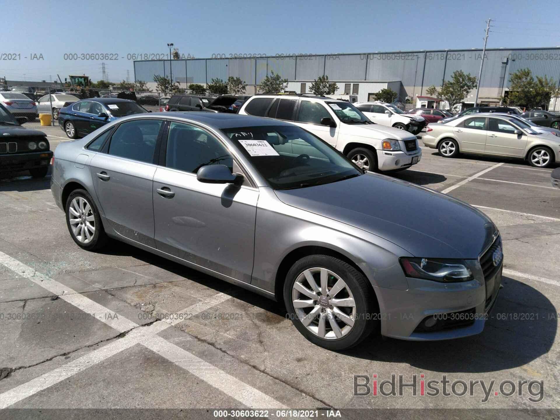 Photo WAUEFAFL8BN016770 - AUDI A4 2011