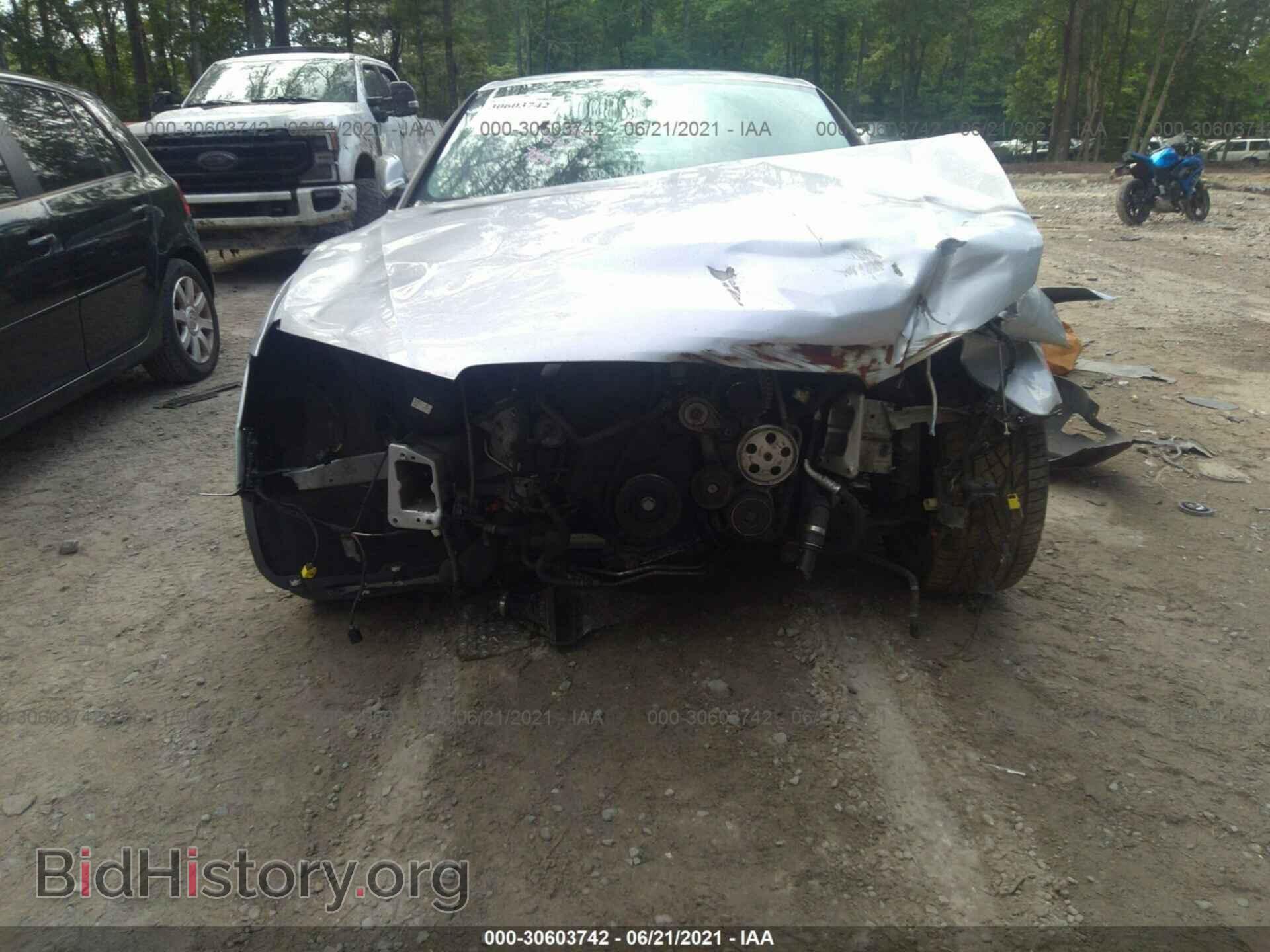 2011 AUDI A5 - VIN: WAUCFAFR8BA038772 - Фото 6