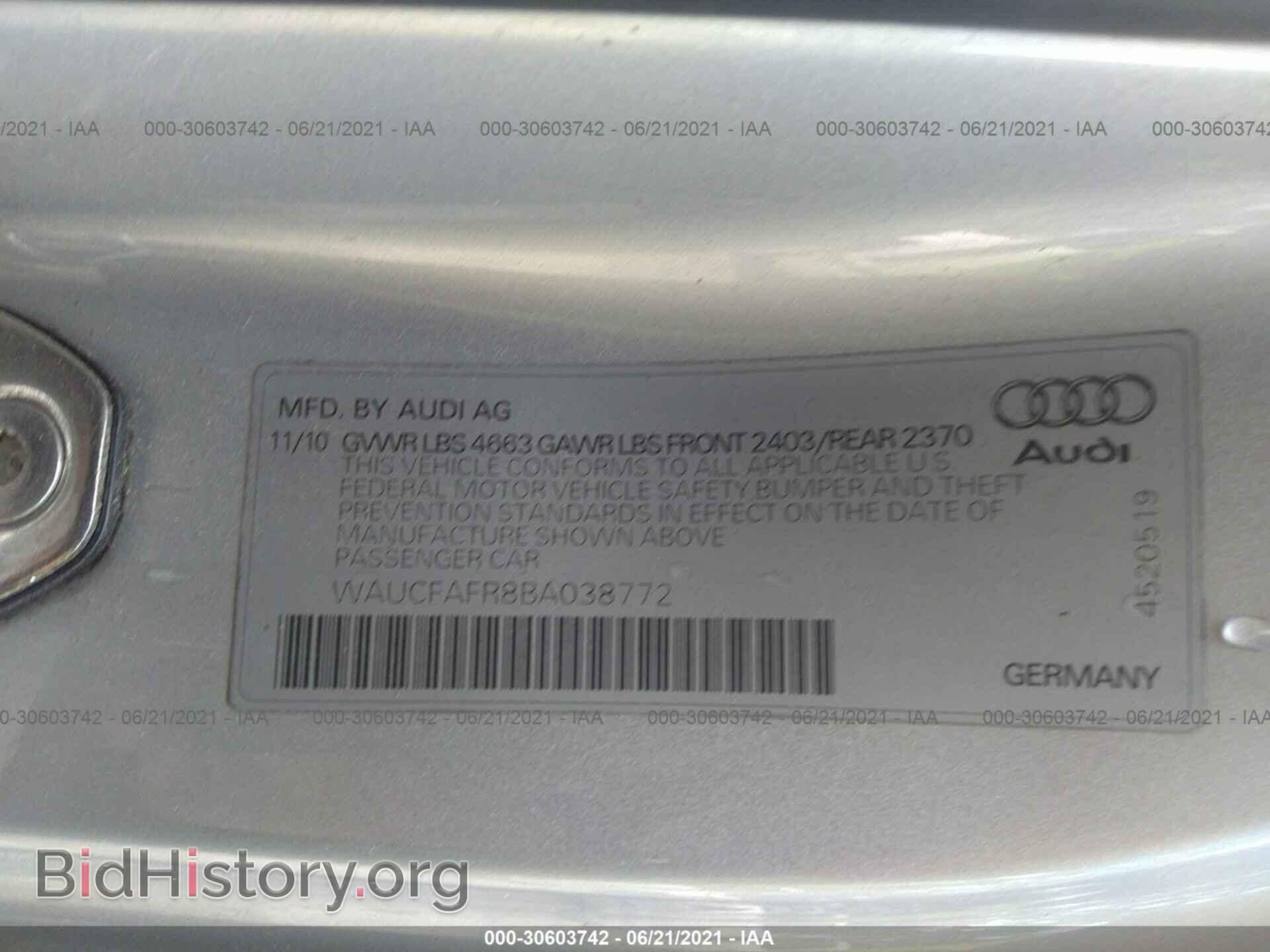2011 AUDI A5 - VIN: WAUCFAFR8BA038772 - Фото 9