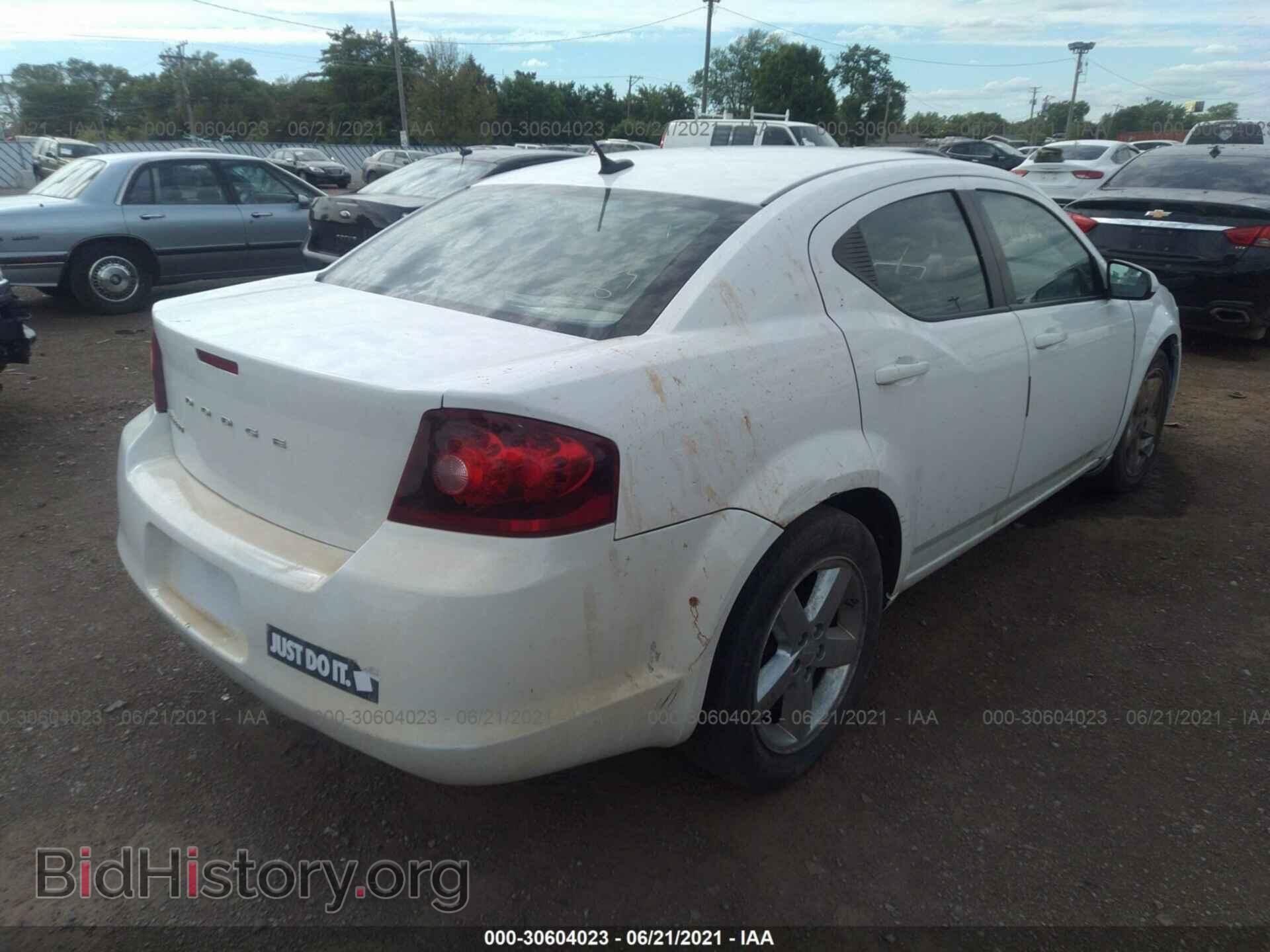 2011 DODGE AVENGER - VIN: 1B3BD2FBXBN587171 - Фото 4
