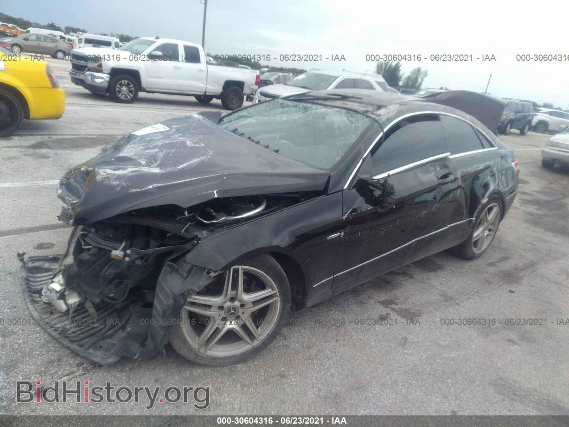2012 MERCEDES-BENZ E-CLASS - VIN: WDDKJ5KB0CF134712 - Фото 2