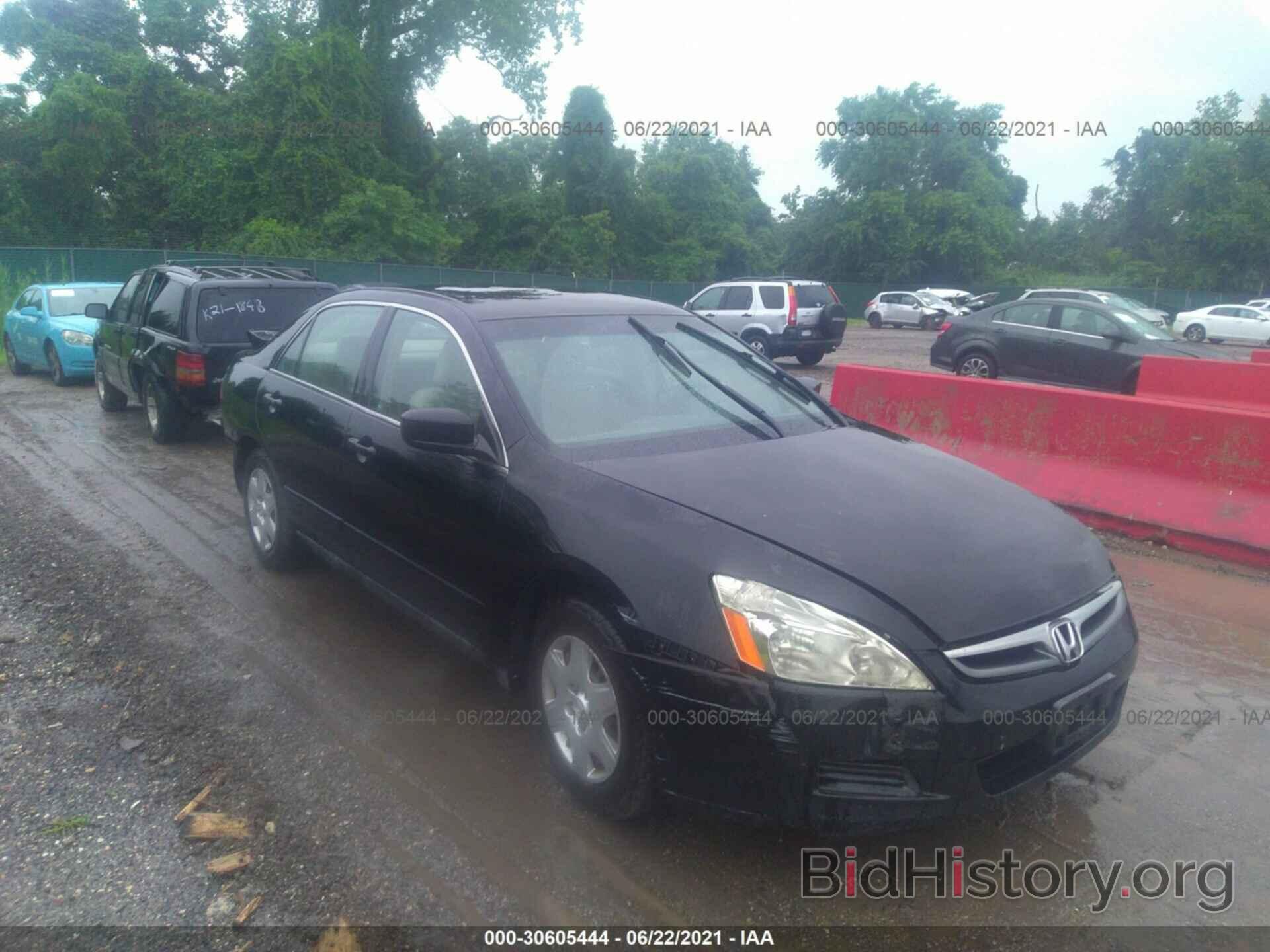 Photo 1HGCM55456A168506 - HONDA ACCORD SDN 2006