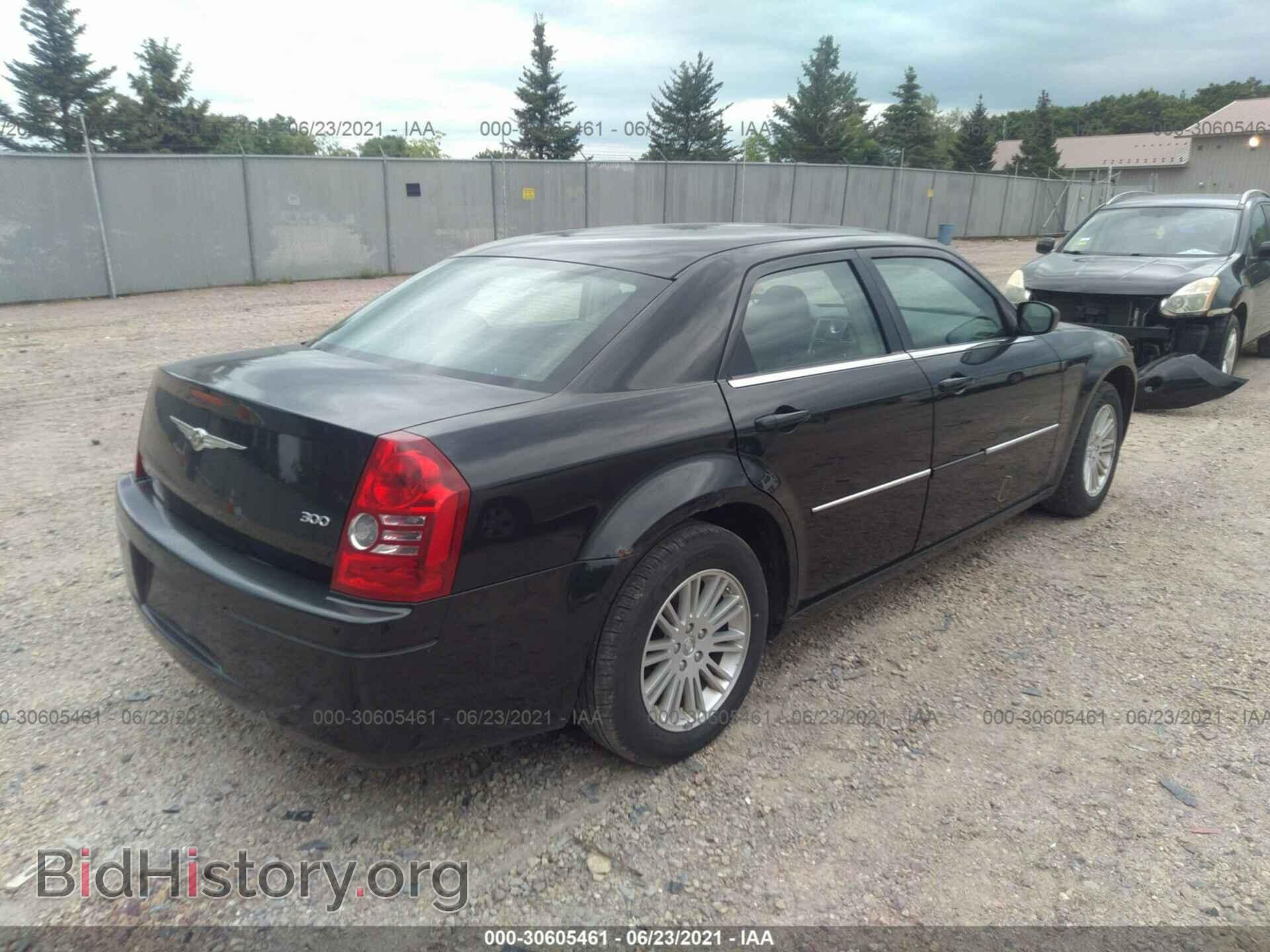2009 CHRYSLER 300 - VIN: 2C3LA43D39H544005 - Фото 4