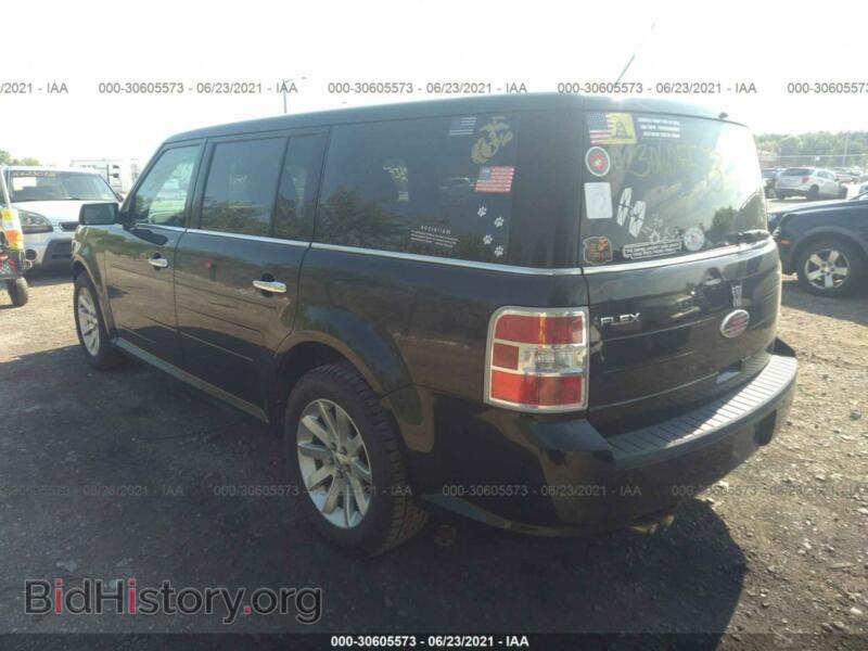 2010 Ford FLEX (VIN 2FMGK5CC9ABA23557) — фото 3 из 12