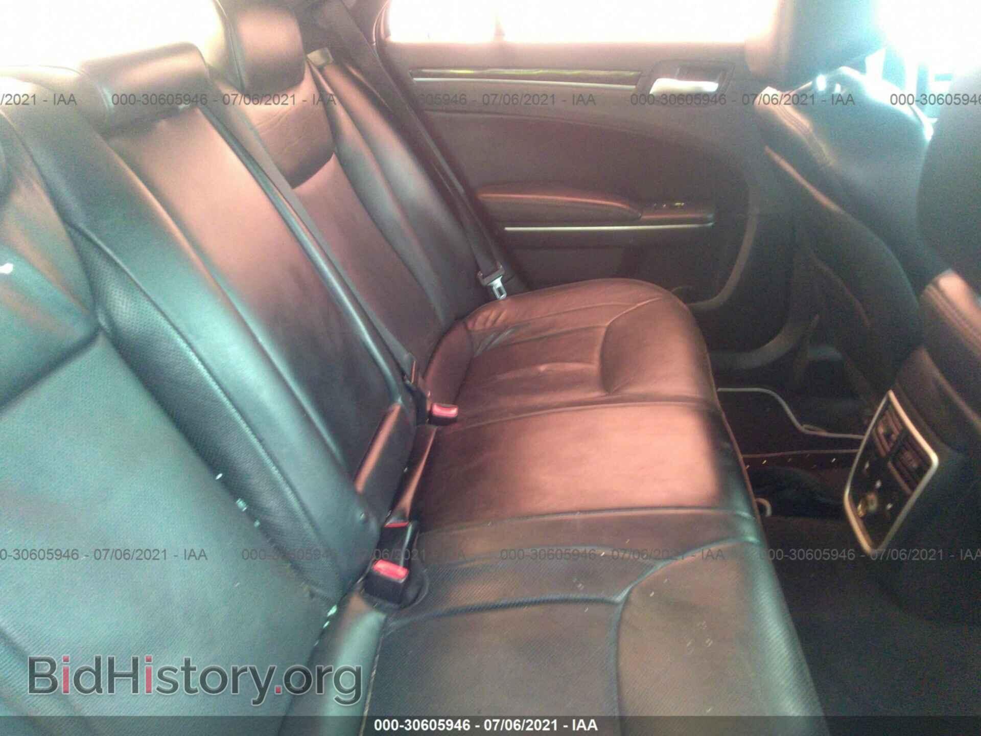 2014 CHRYSLER 300 - VIN: 2C3CCAET3EH118127 - Фото 8