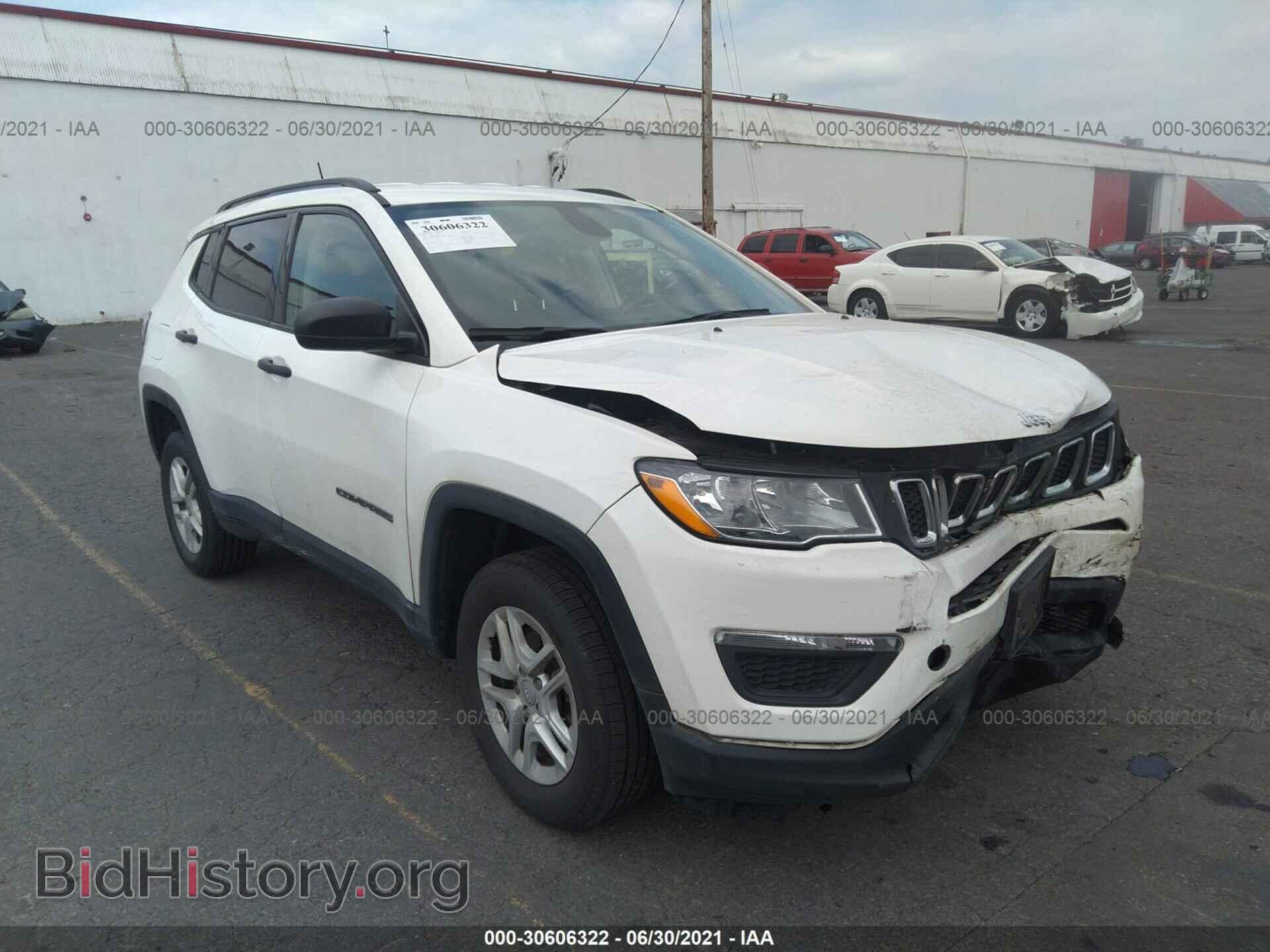 Фотография 3C4NJDAB8HT698656 - JEEP COMPASS 2017