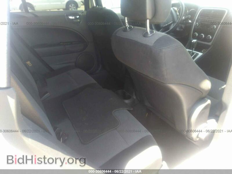 2010 Dodge CALIBER (VIN 1B3CB3HA7AD653104) — фото 8 из 15