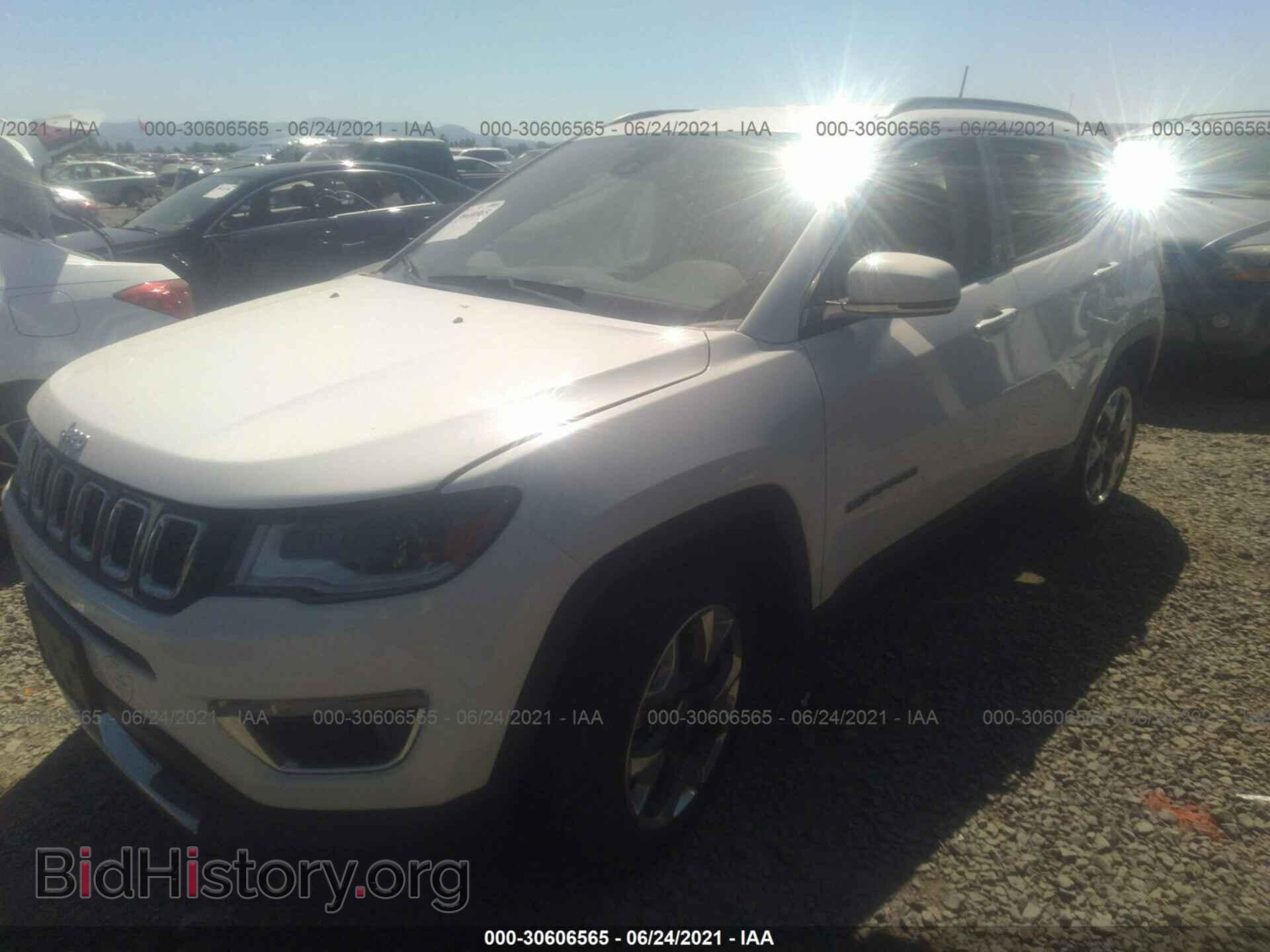 2018 JEEP COMPASS - VIN: 3C4NJCCB7JT368035 - Фото 2