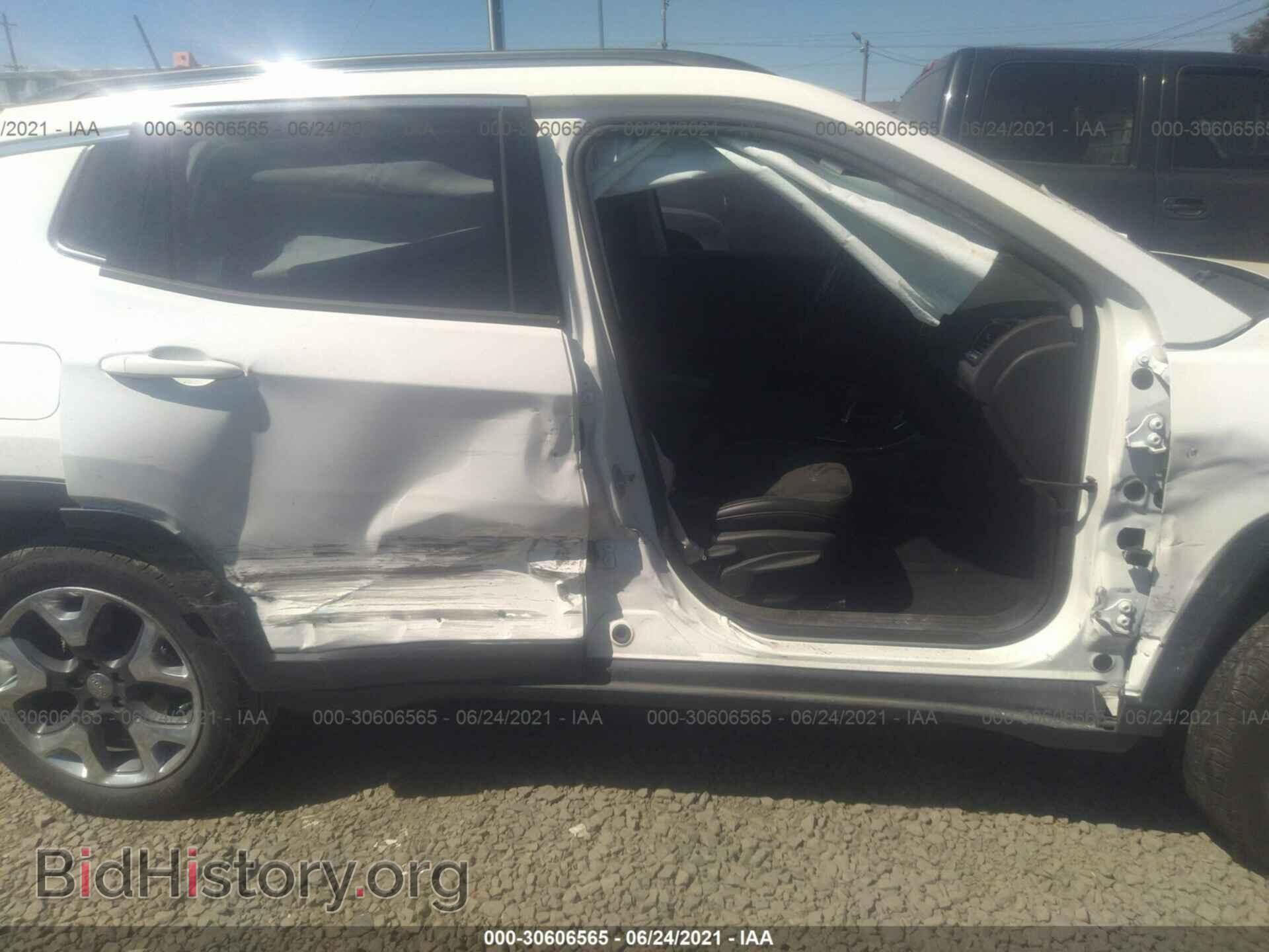 2018 JEEP COMPASS - VIN: 3C4NJCCB7JT368035 - Фото 6