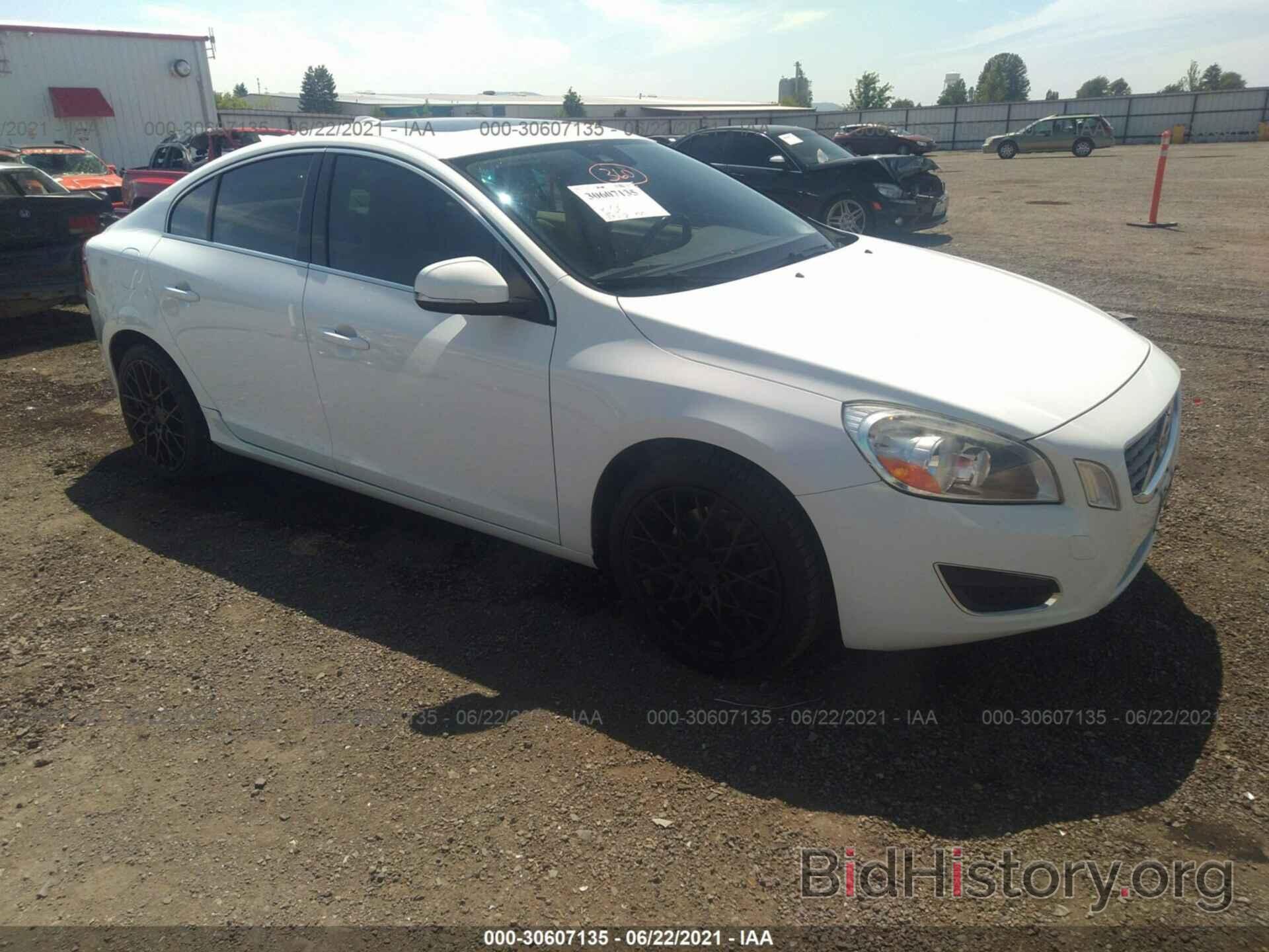 Photo YV1622FS0C2057908 - VOLVO S60 2012