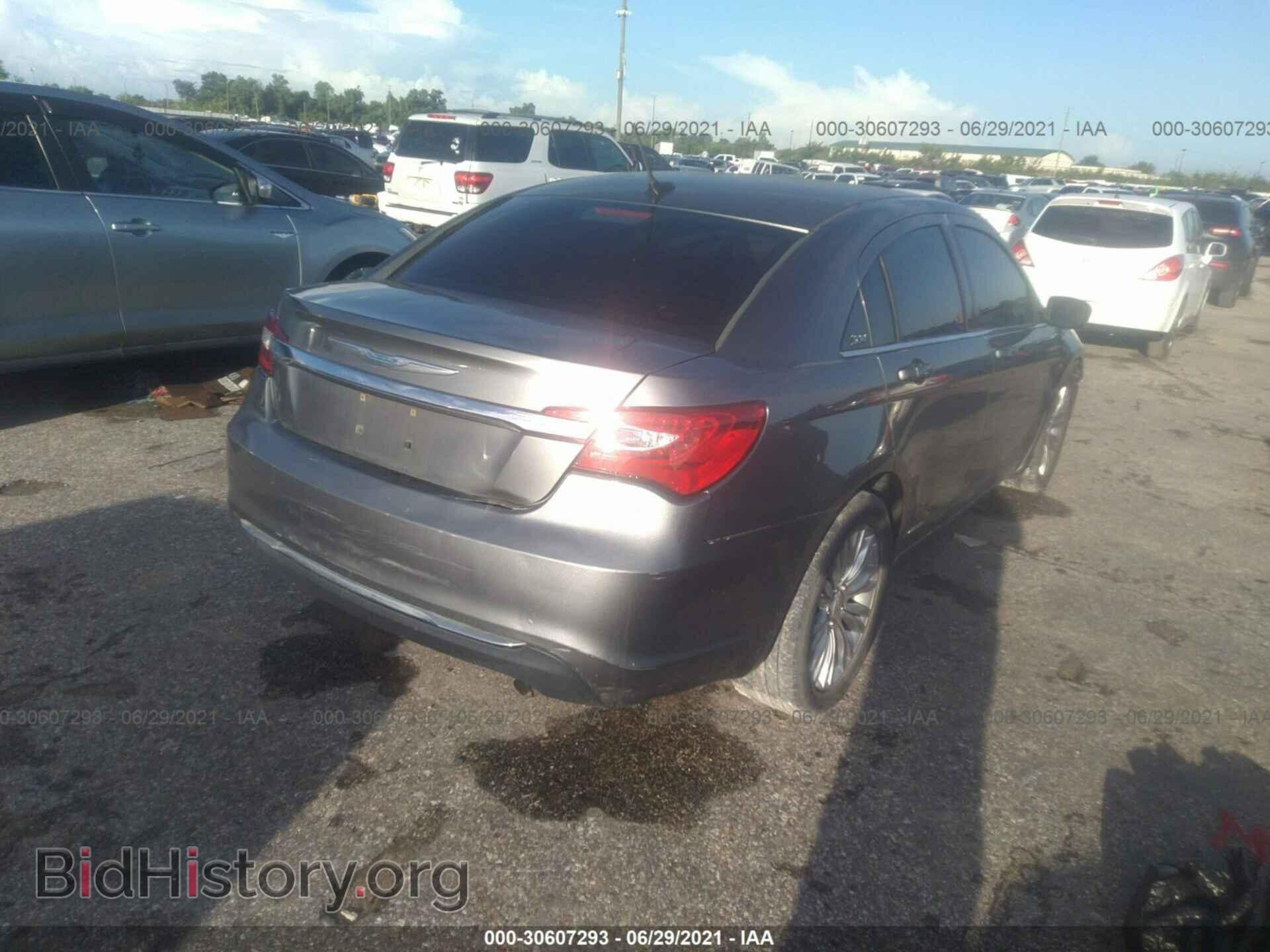 2012 CHRYSLER 200 - VIN: 1C3CCBABXCN155442 - Фото 4
