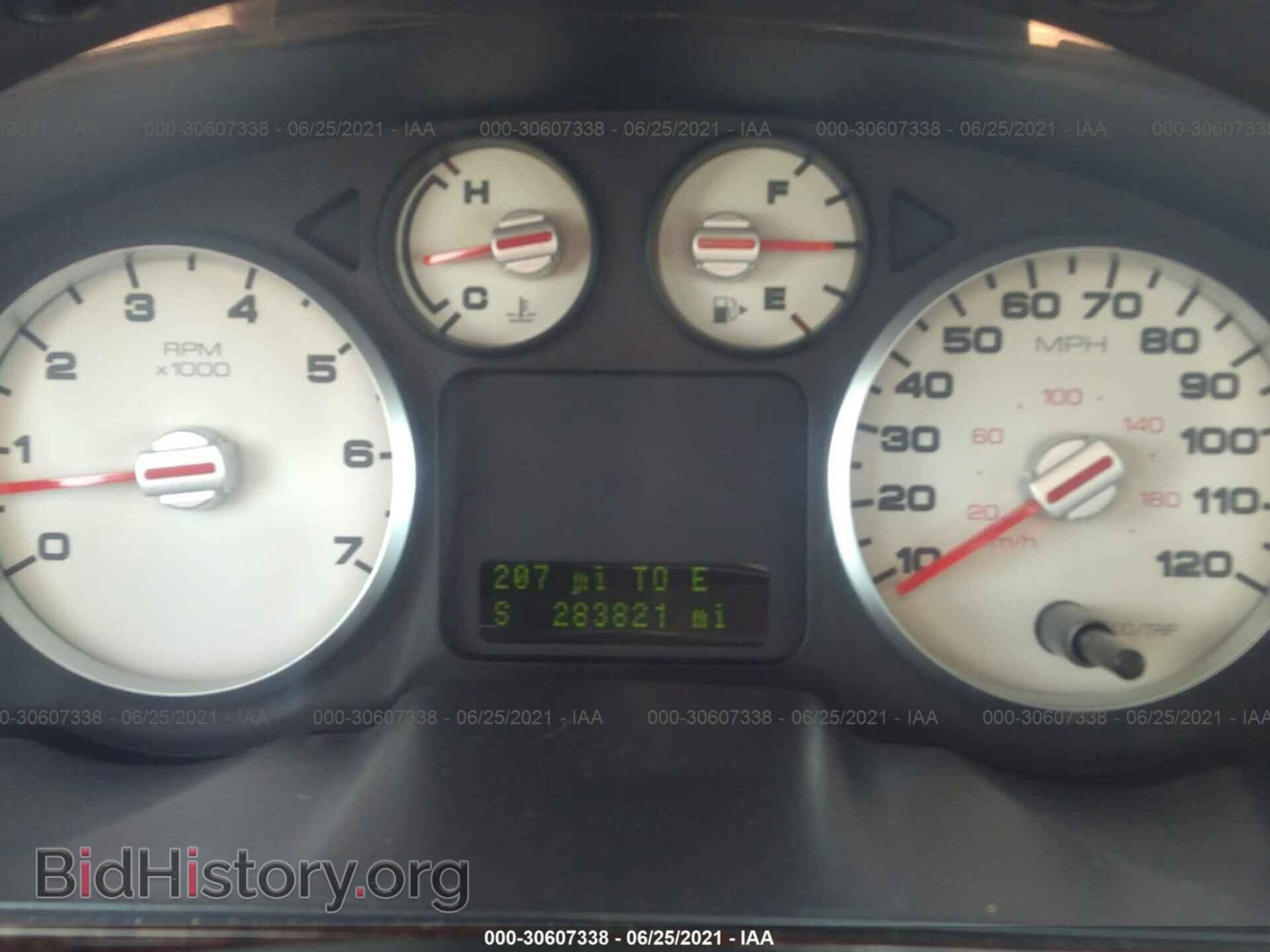 2007 FORD FIVE HUNDRED - VIN: 1FAFP25147G113685 - Photo 7
