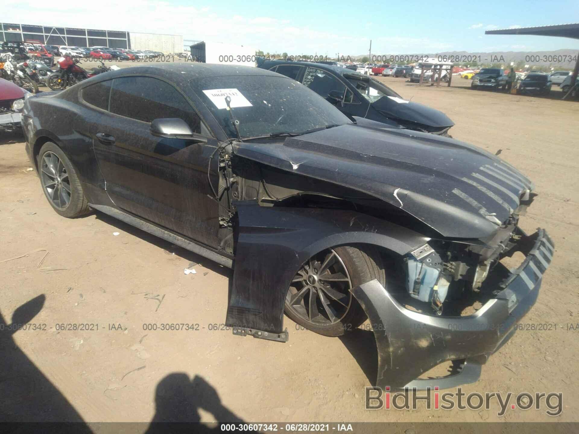 Photo 1FA6P8TH3F5351458 - FORD MUSTANG 2015
