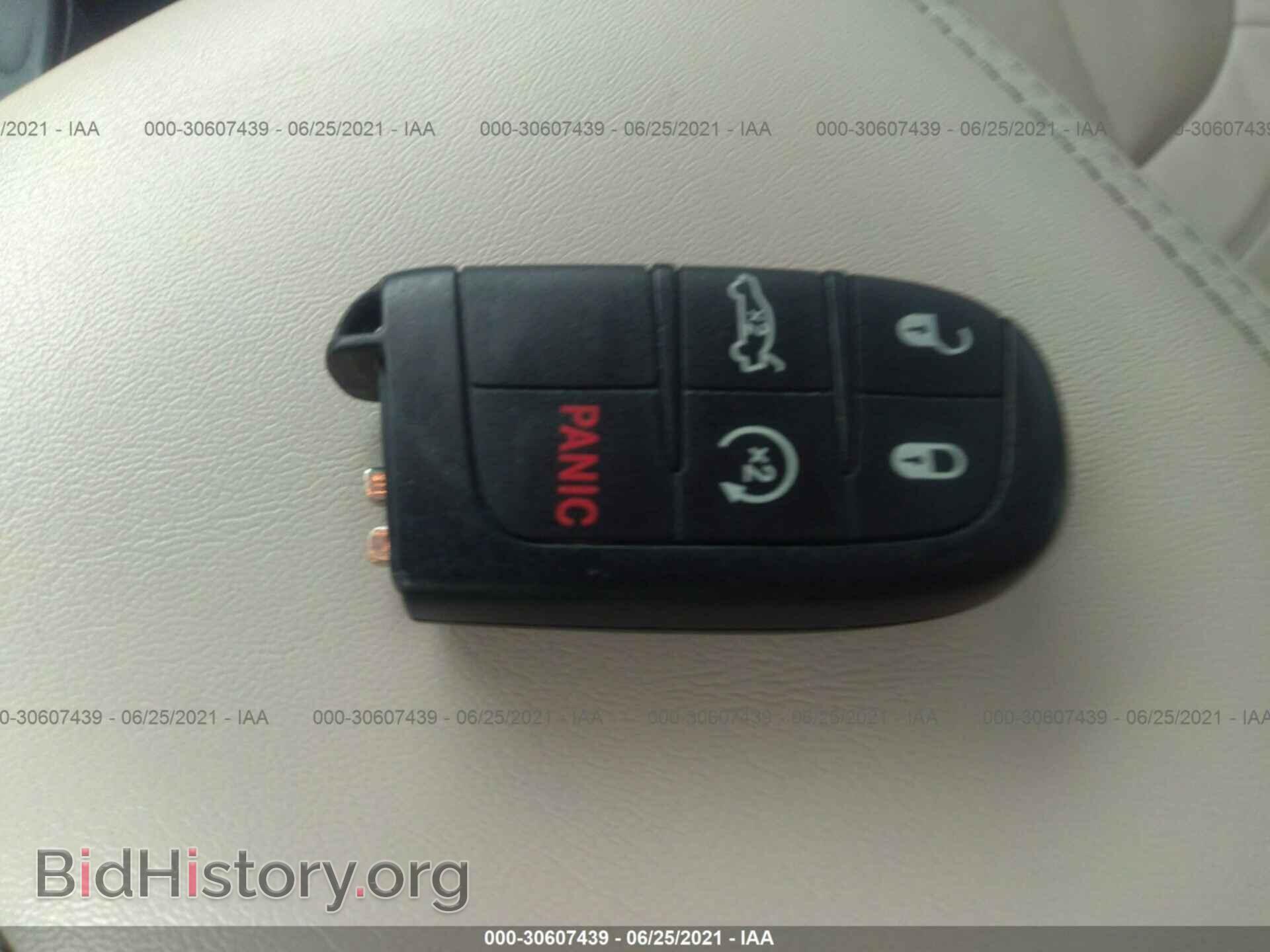 2015 CHRYSLER 200 - VIN: 1C3CCCCB1FN652595 - Фото 11