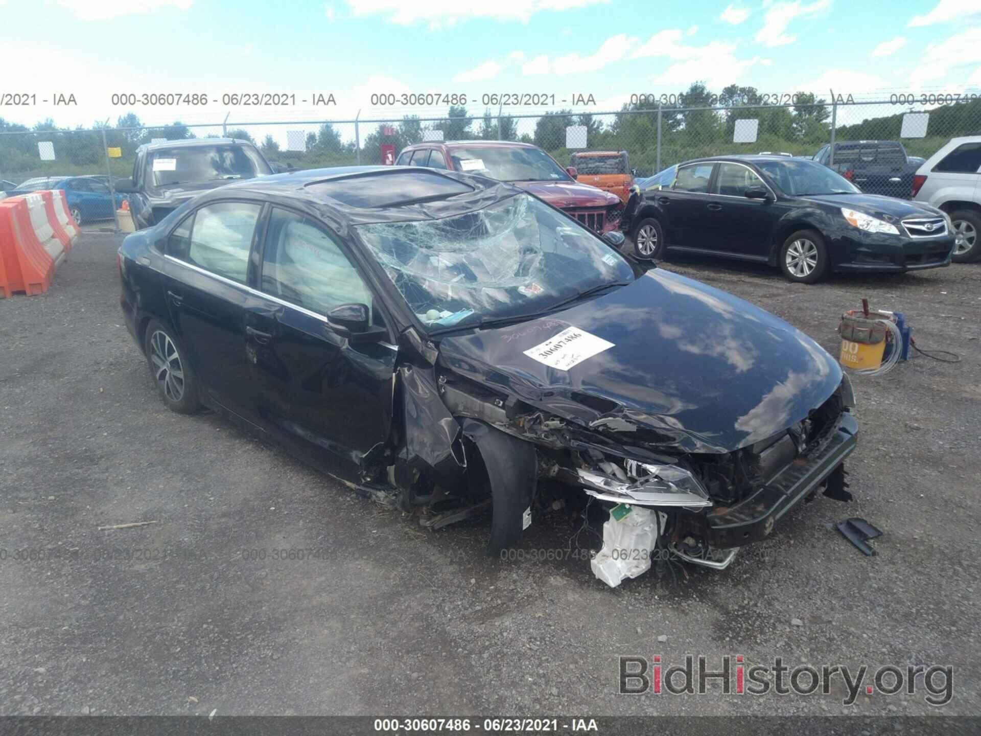 Photo 3VWDB7AJ2HM401695 - VOLKSWAGEN JETTA 2017