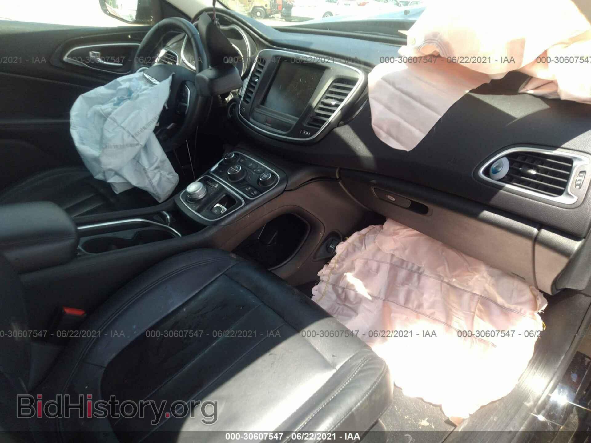 2015 CHRYSLER 200 - VIN: 1C3CCCCBXFN501237 - Photo 5