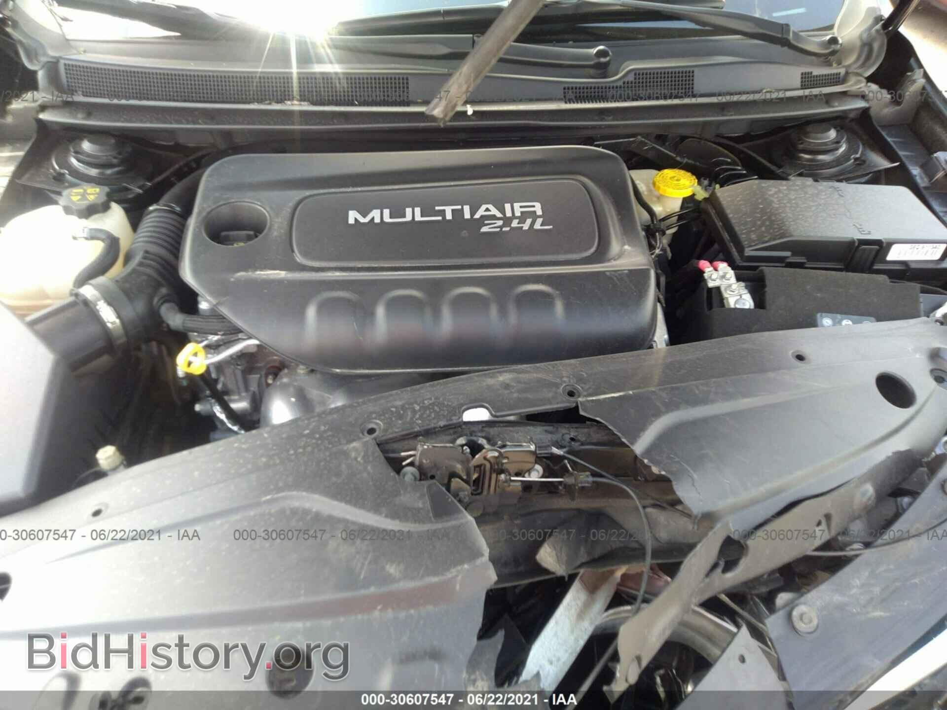 2015 CHRYSLER 200 - VIN: 1C3CCCCBXFN501237 - Photo 10