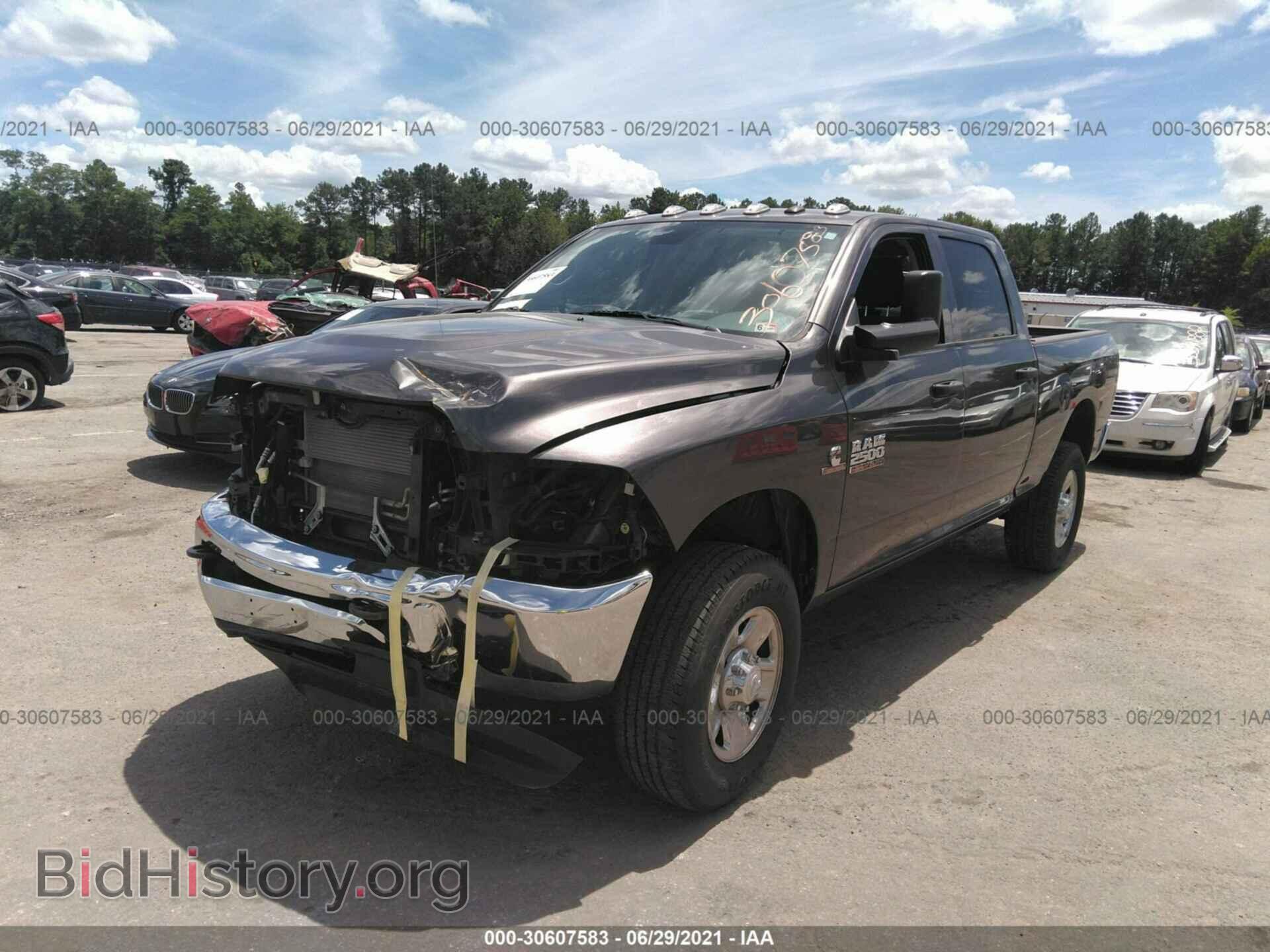 2018 RAM 2500 - VIN: 3C6UR5CL3JG389229 - Фото 2