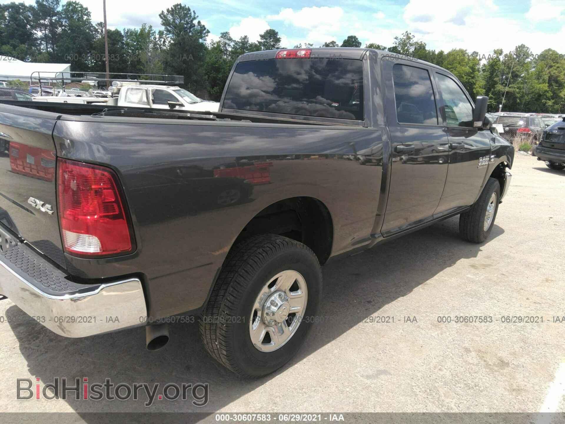 2018 RAM 2500 - VIN: 3C6UR5CL3JG389229 - Фото 4