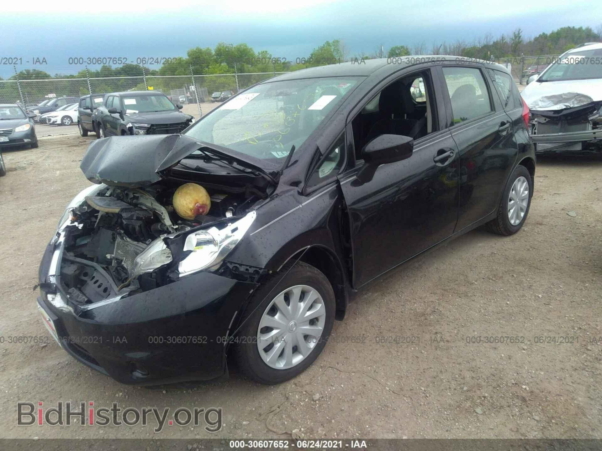 2015 NISSAN VERSA NOTE - VIN: 3N1CE2CPXFL352472 - Photo 2