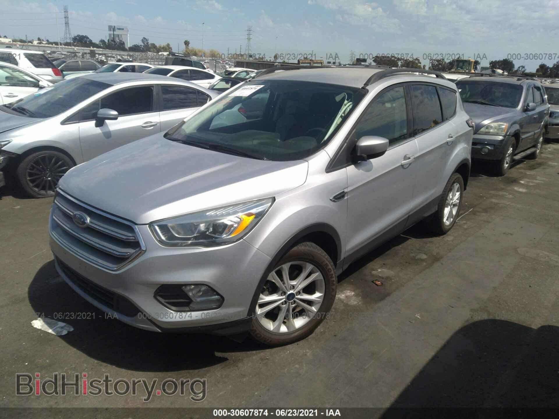 2017 FORD ESCAPE - VIN: 1FMCU0GD9HUC95870 - Фото 2