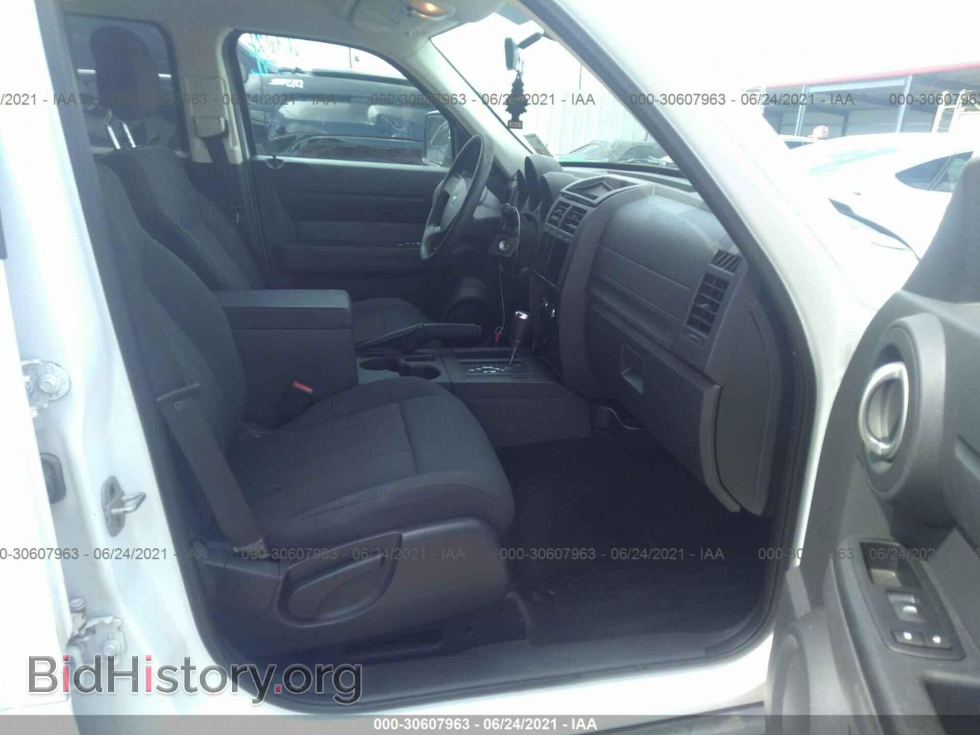 2011 DODGE NITRO - VIN: 1D4PT4GK5BW587111 - Photo 5