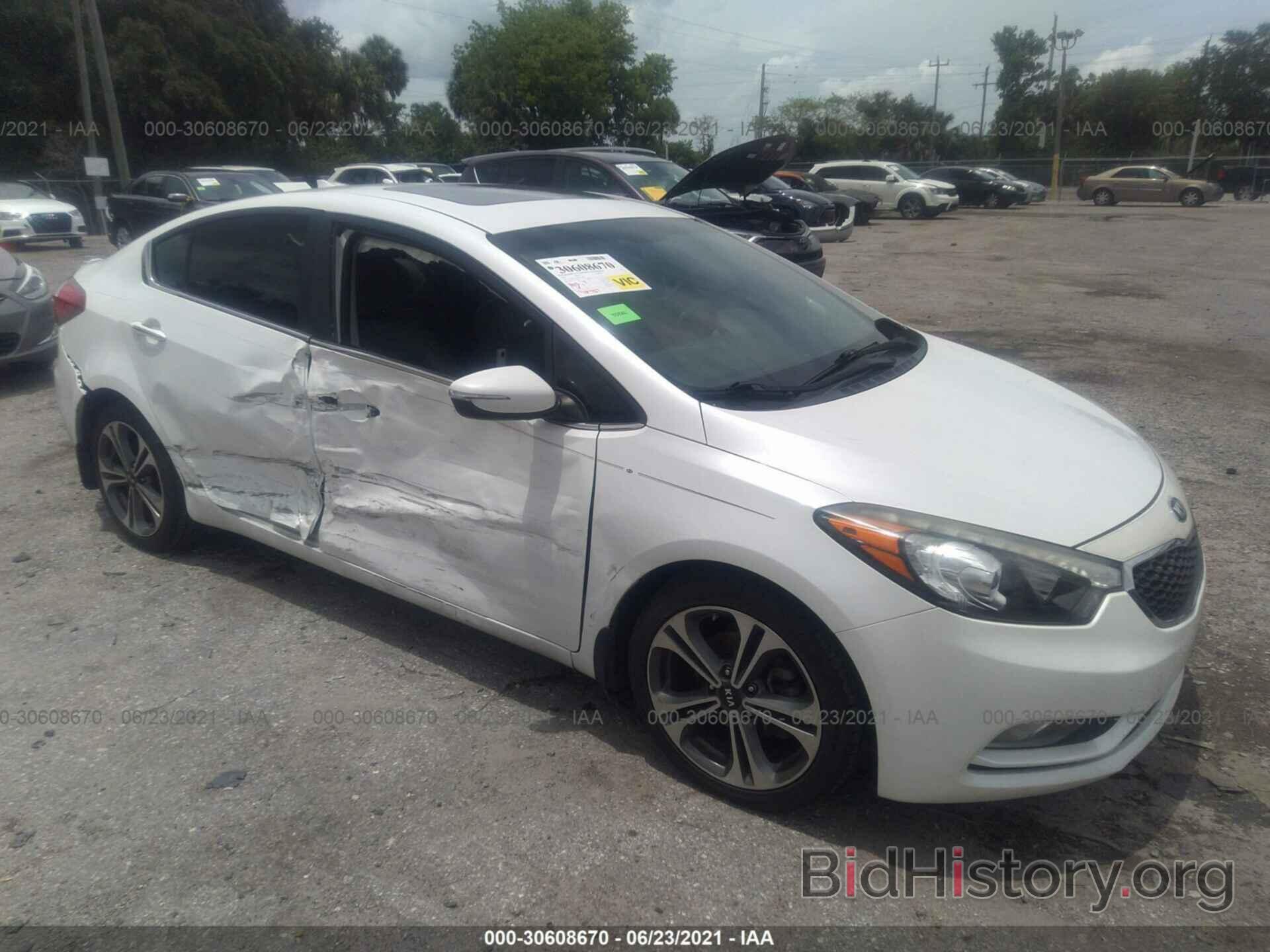 Photo KNAFZ4A82G5552072 - KIA FORTE 2016