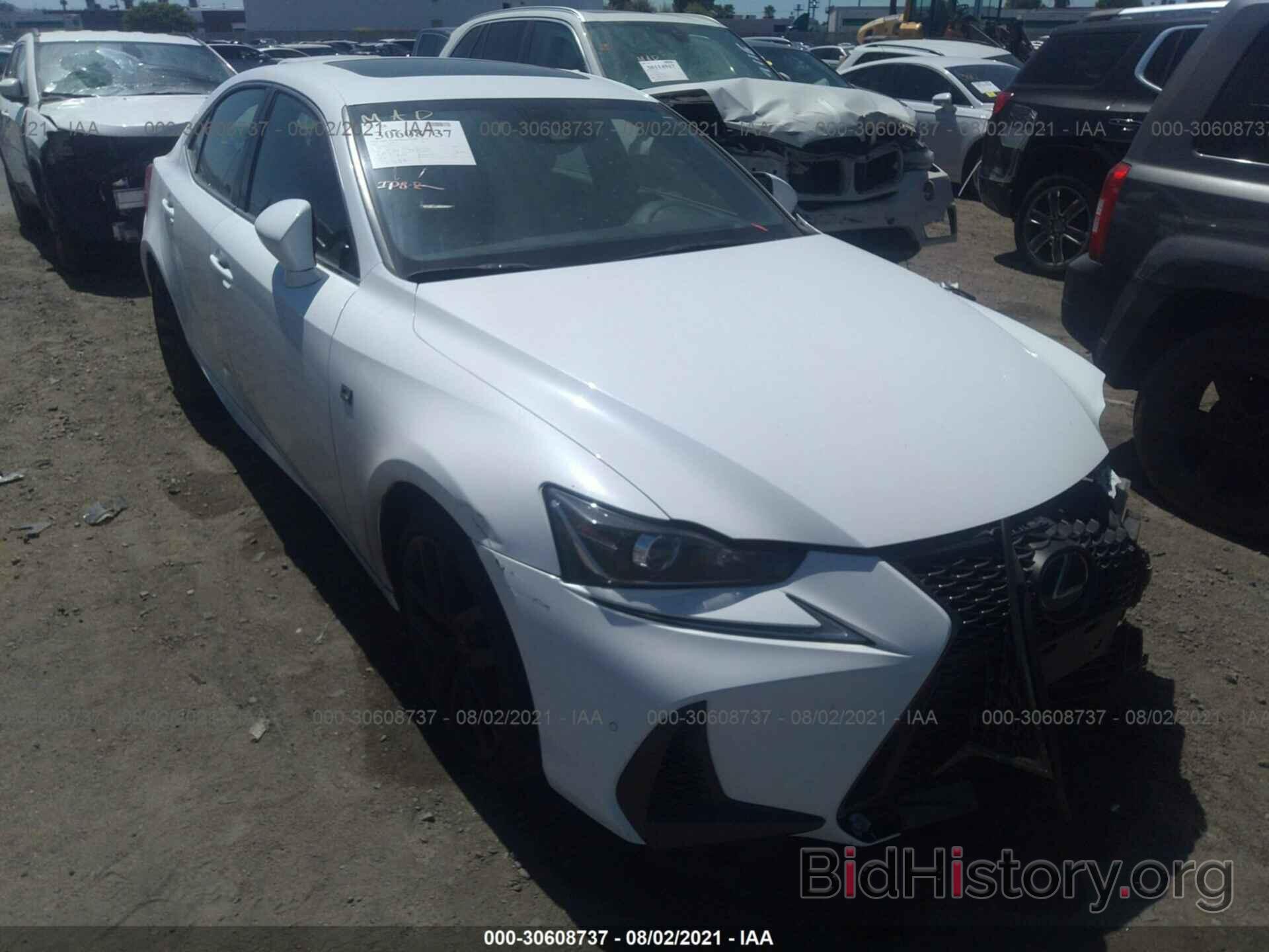 Photo JTHBA1D22K5096063 - LEXUS IS 2019