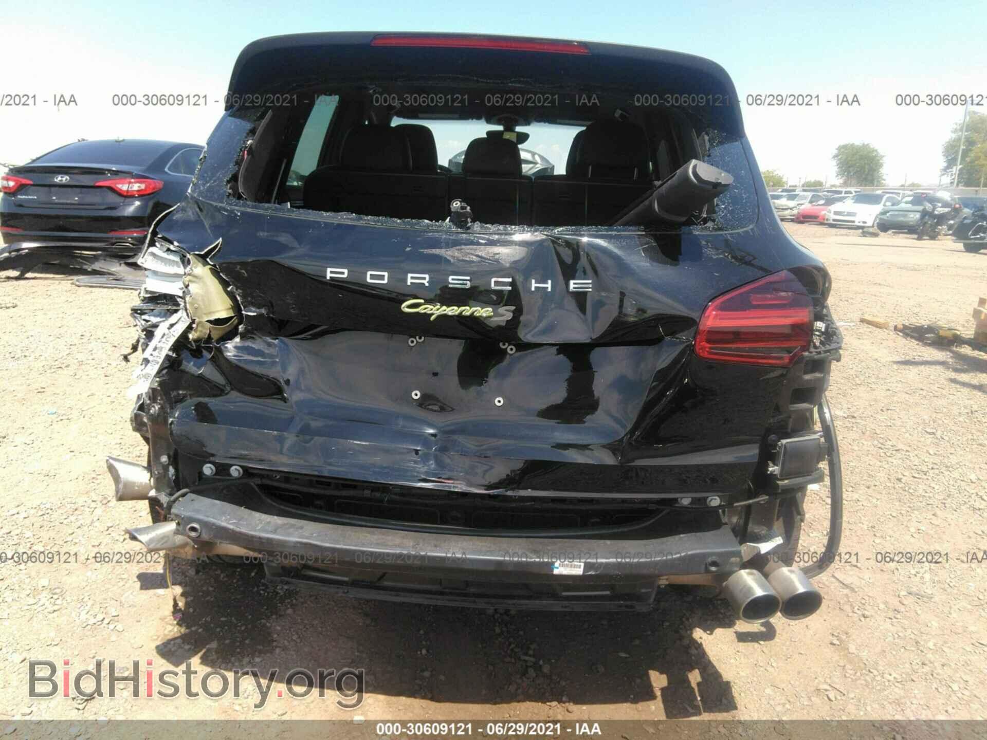 2017 PORSCHE CAYENNE - VIN: WP1AE2A29HLA75158 - Фото 6
