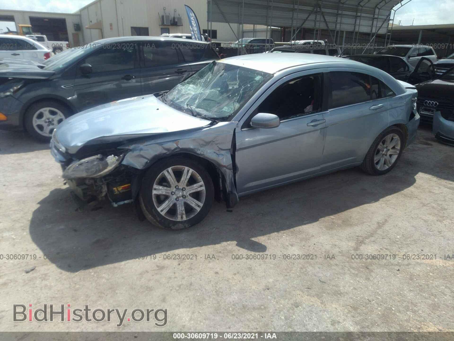 2013 CHRYSLER 200 - VIN: 1C3CCBAB4DN670289 - Photo 6