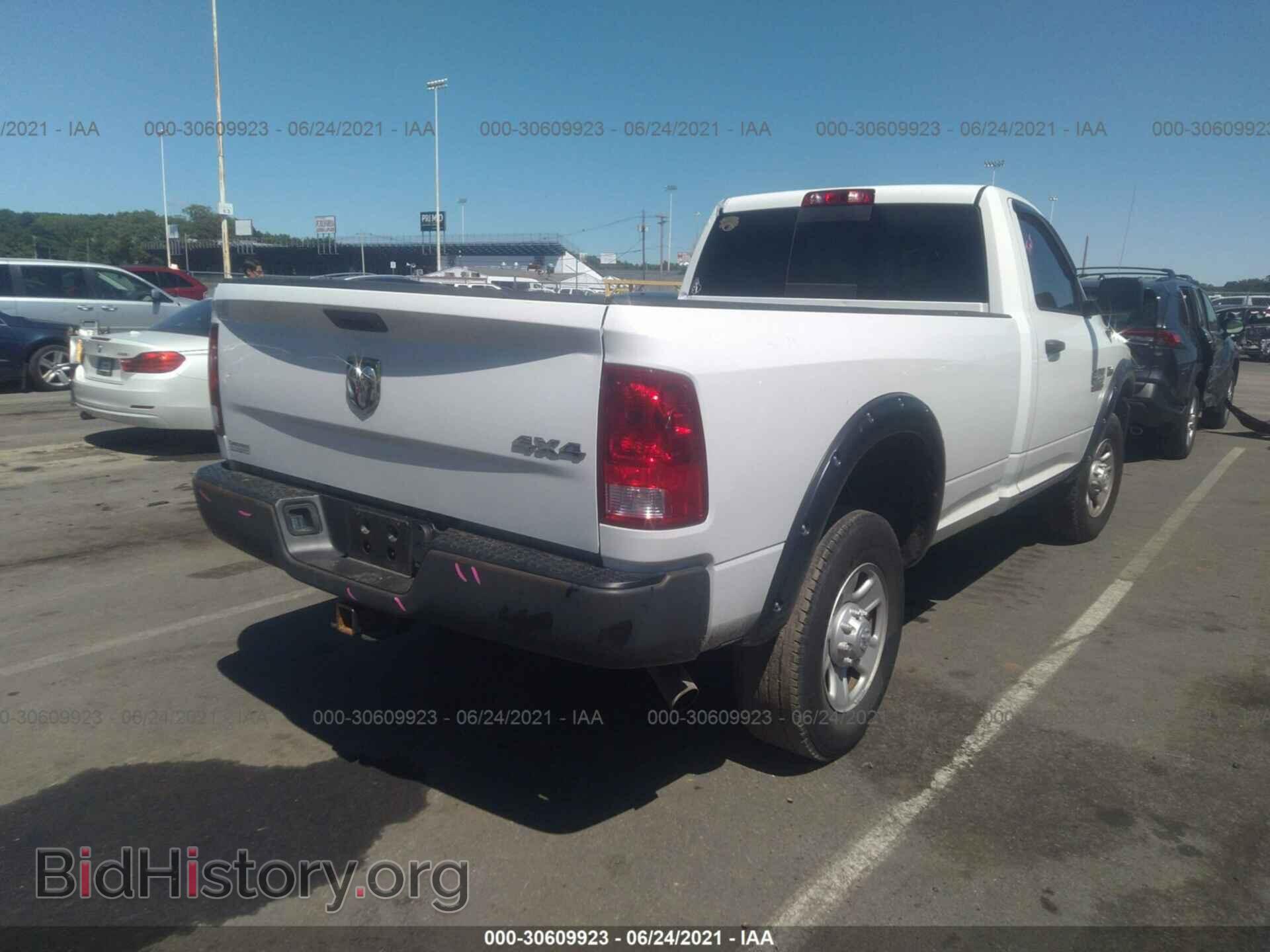 2016 RAM 2500 - VIN: 3C6MR5AJ6GG268916 - Фото 4