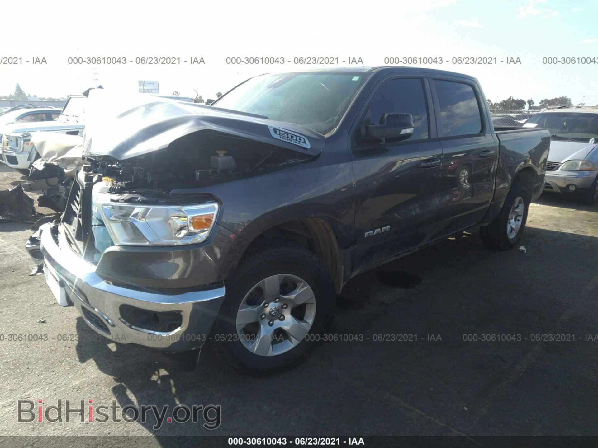 2021 RAM 1500 - VIN: 1C6SRFFT0MN568011 - Фото 2