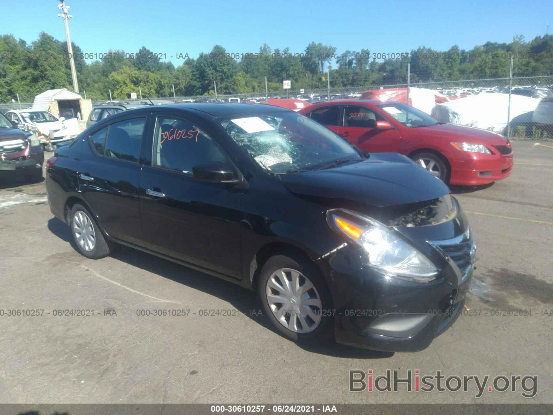 Photo 3N1CN7AP5HL839985 - NISSAN VERSA SEDAN 2017