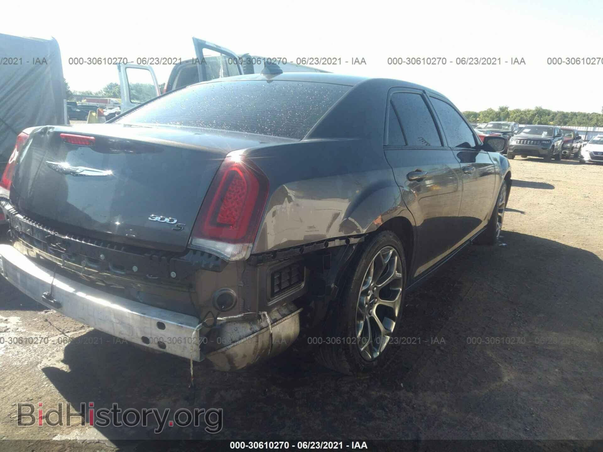 2018 CHRYSLER 300 - VIN: 2C3CCABG9JH214538 - Фото 4
