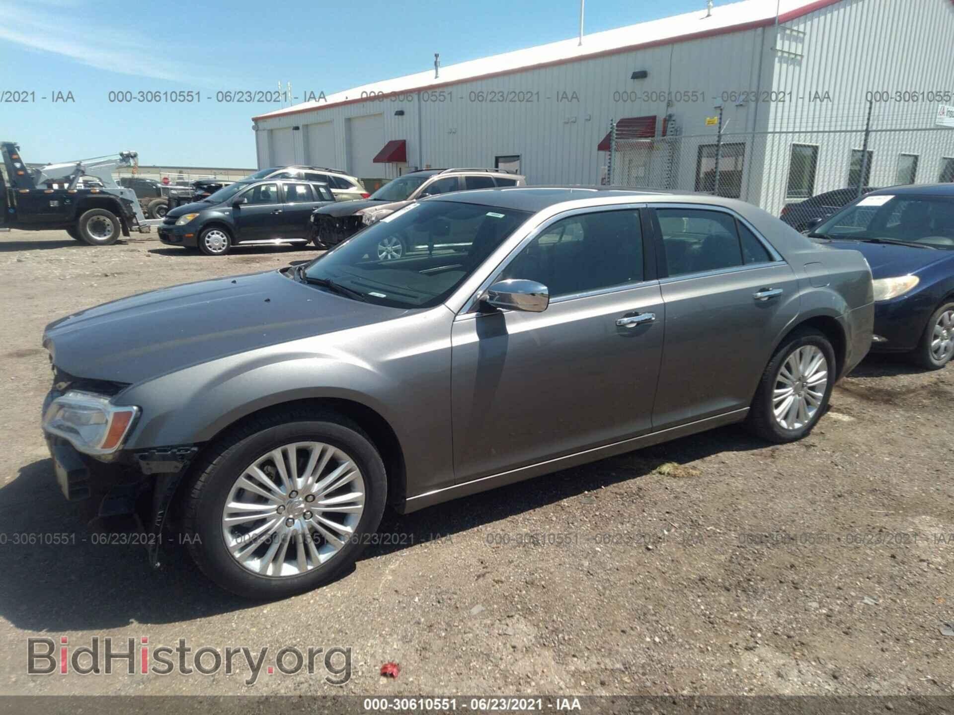 2012 CHRYSLER 300 - VIN: 2C3CCAKT5CH161742 - Фото 2