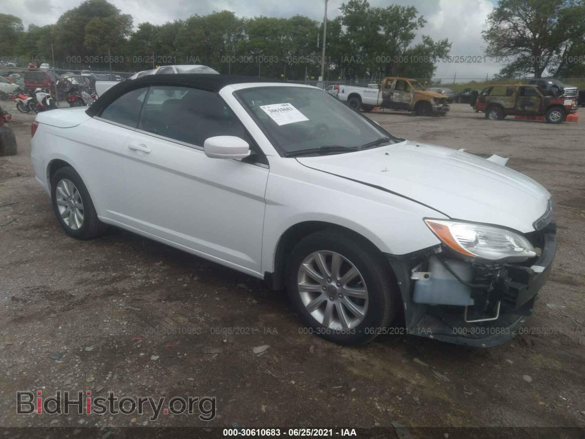 Фотография 1C3BC2EBXBN597660 - CHRYSLER 200 2011