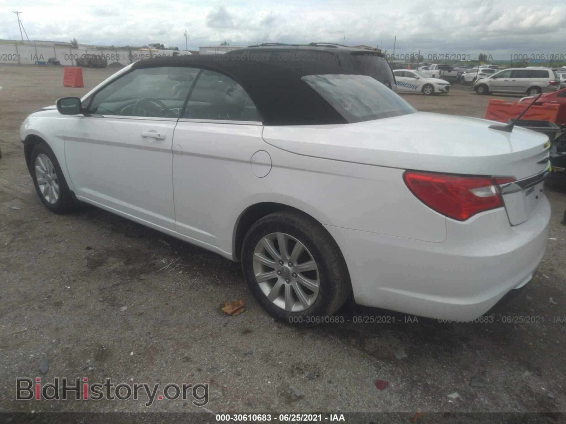 2011 CHRYSLER 200 - VIN: 1C3BC2EBXBN597660 - Photo 3