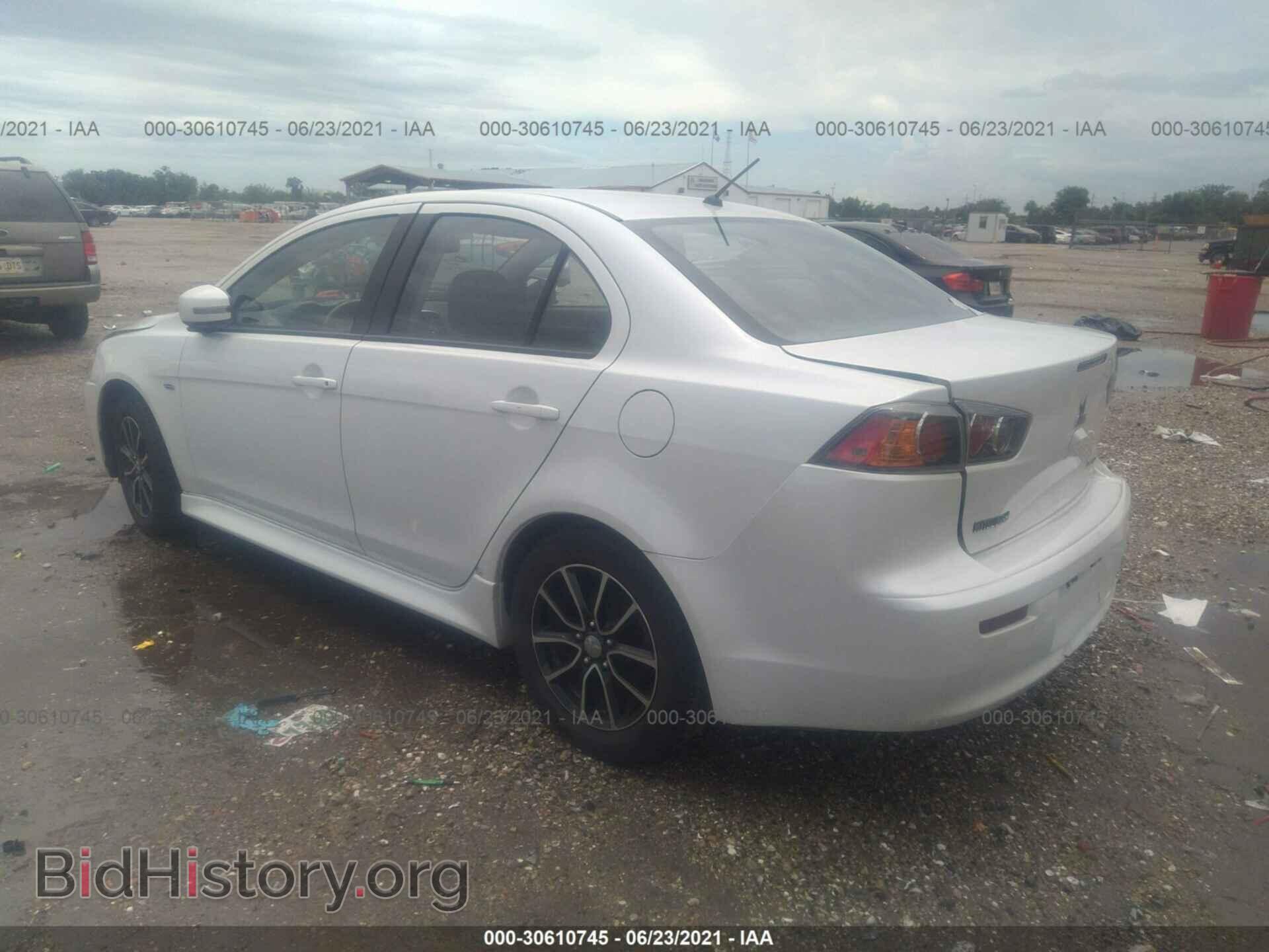 2017 MITSUBISHI LANCER - VIN: JA32U2FU6HU004107 - Фото 3