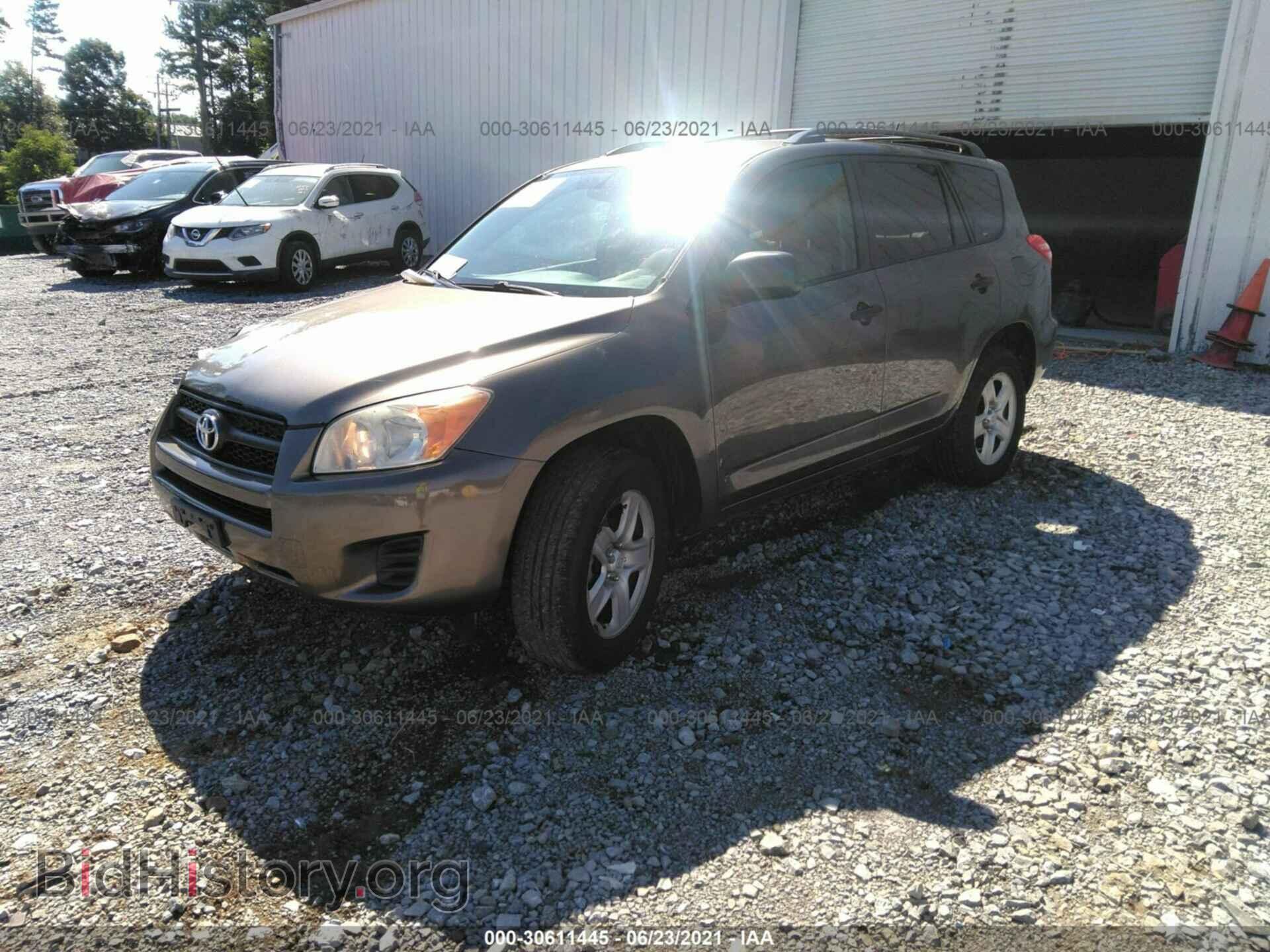 2011 TOYOTA RAV4 - VIN: 2T3BF4DV3BW100287 - Фото 2