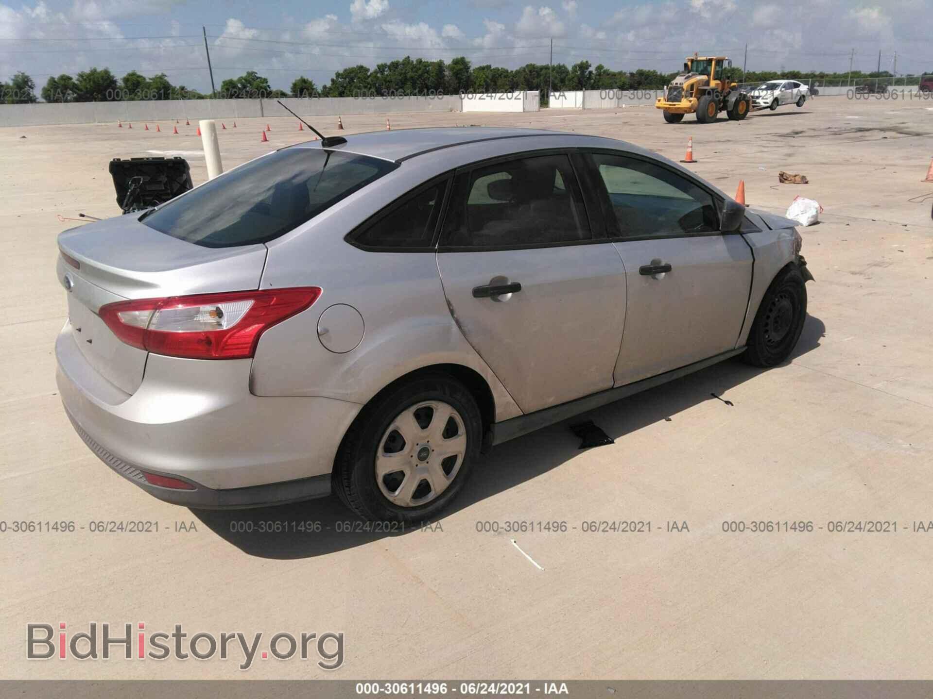 2013 FORD FOCUS - VIN: 1FADP3E29DL158730 - Фото 4